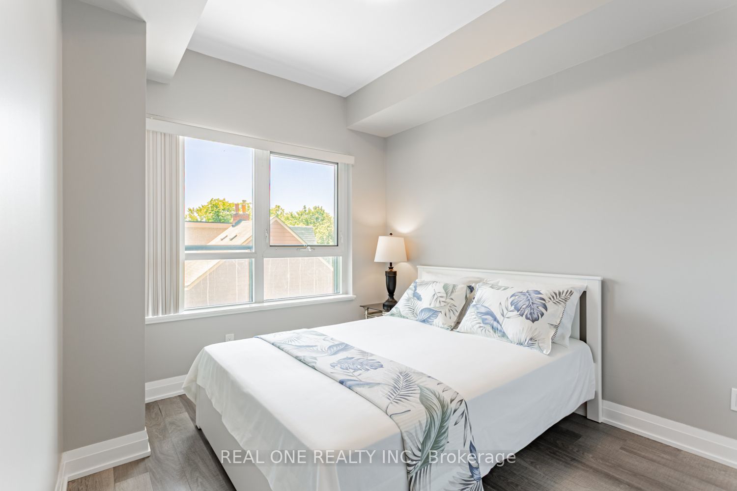 #201 - 181 Huron Street Property Photo 13