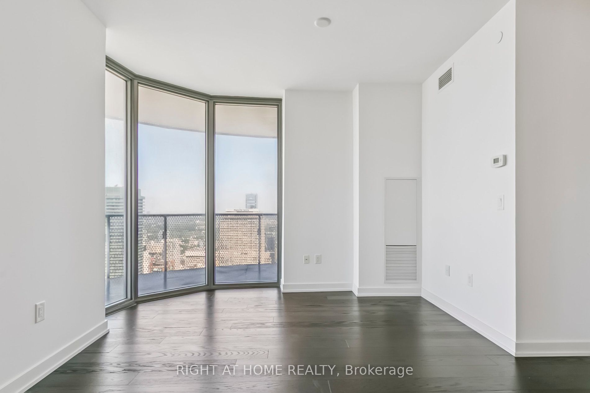 #5408 - 11 Wellesley St W Avenue Property Photo 11