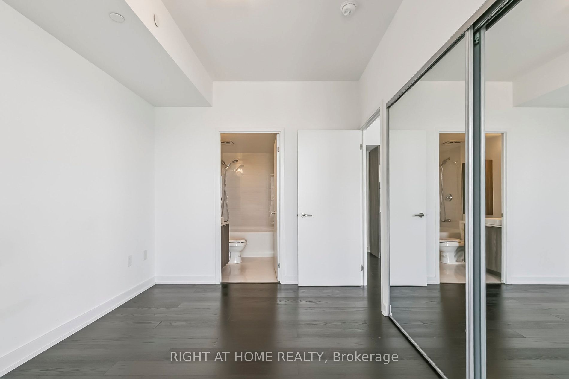 #5408 - 11 Wellesley St W Avenue Property Photo 22
