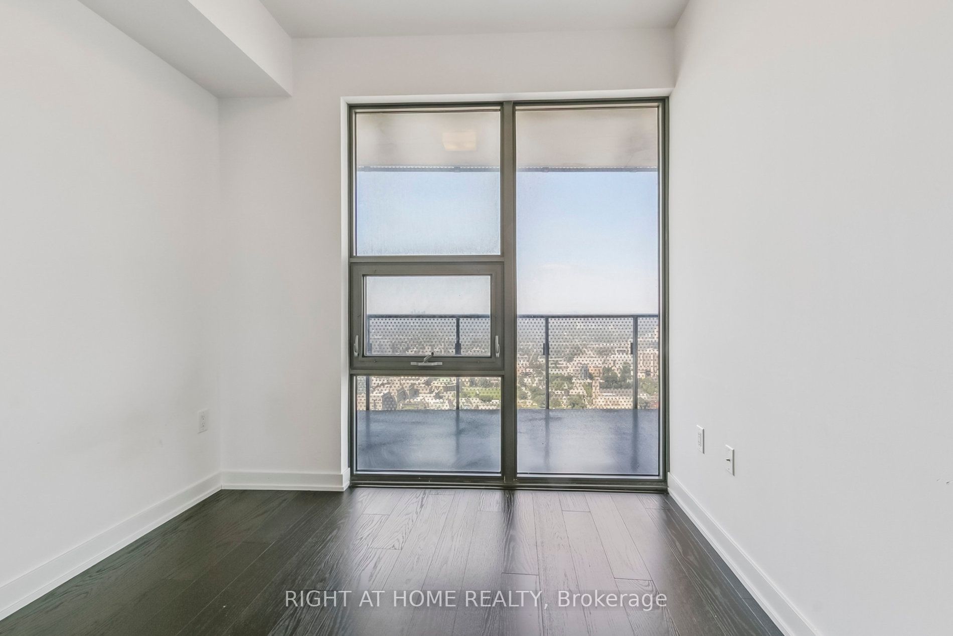 #5408 - 11 Wellesley St W Avenue Property Photo 28