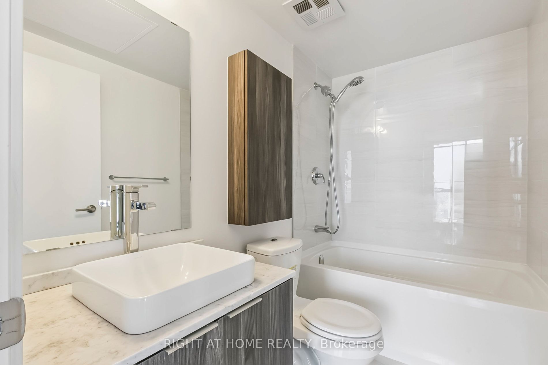 #5408 - 11 Wellesley St W Avenue Property Photo 29