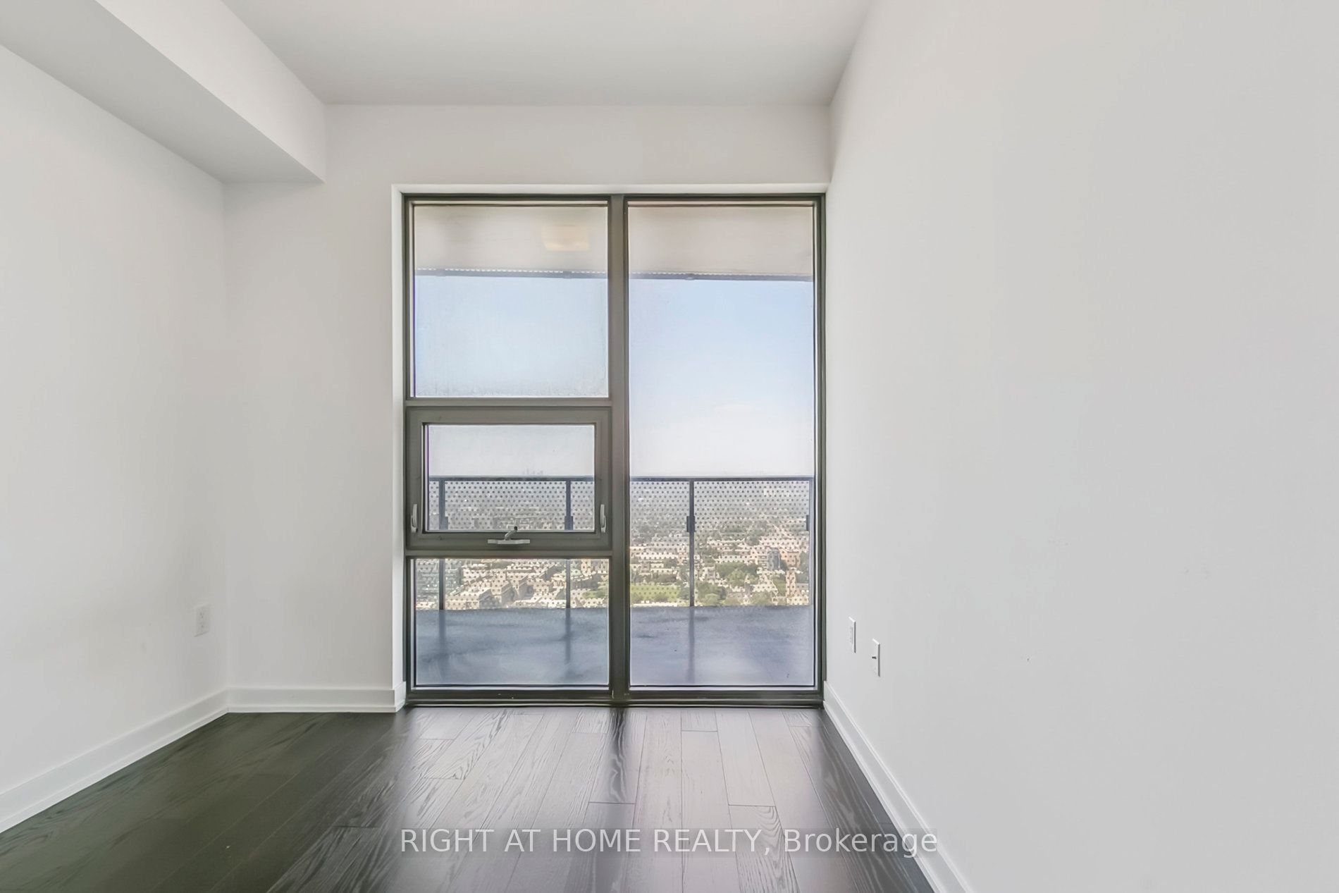 #5408 - 11 Wellesley St W Avenue Property Photo 31