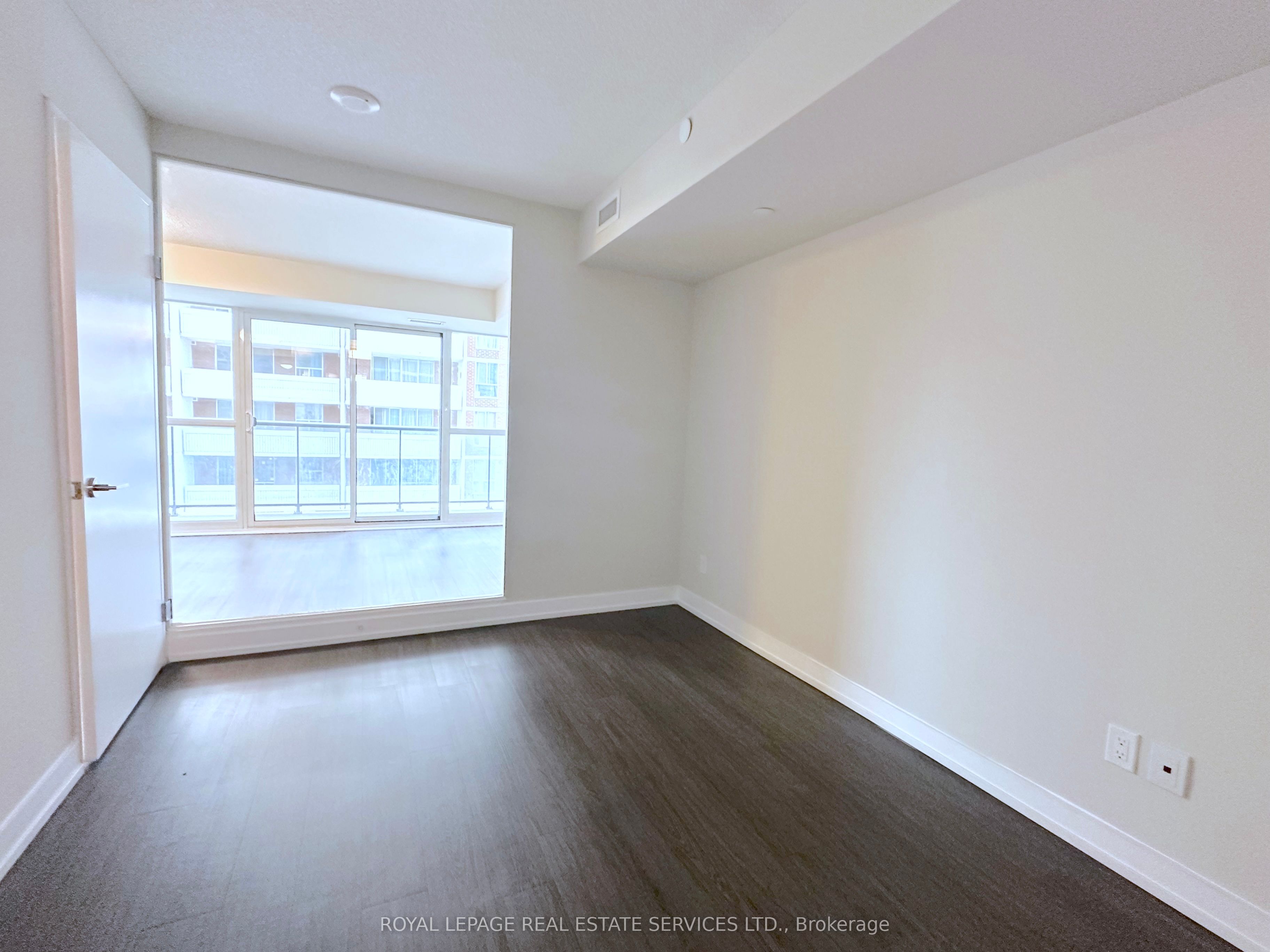 #1709 - 561 Sherbourne Street Property Photo 7