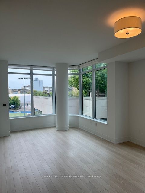 #402 - 310 Tweedsmuir Avenue Property Photo 8