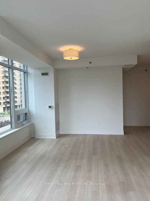 #402 - 310 Tweedsmuir Avenue Property Photo 11
