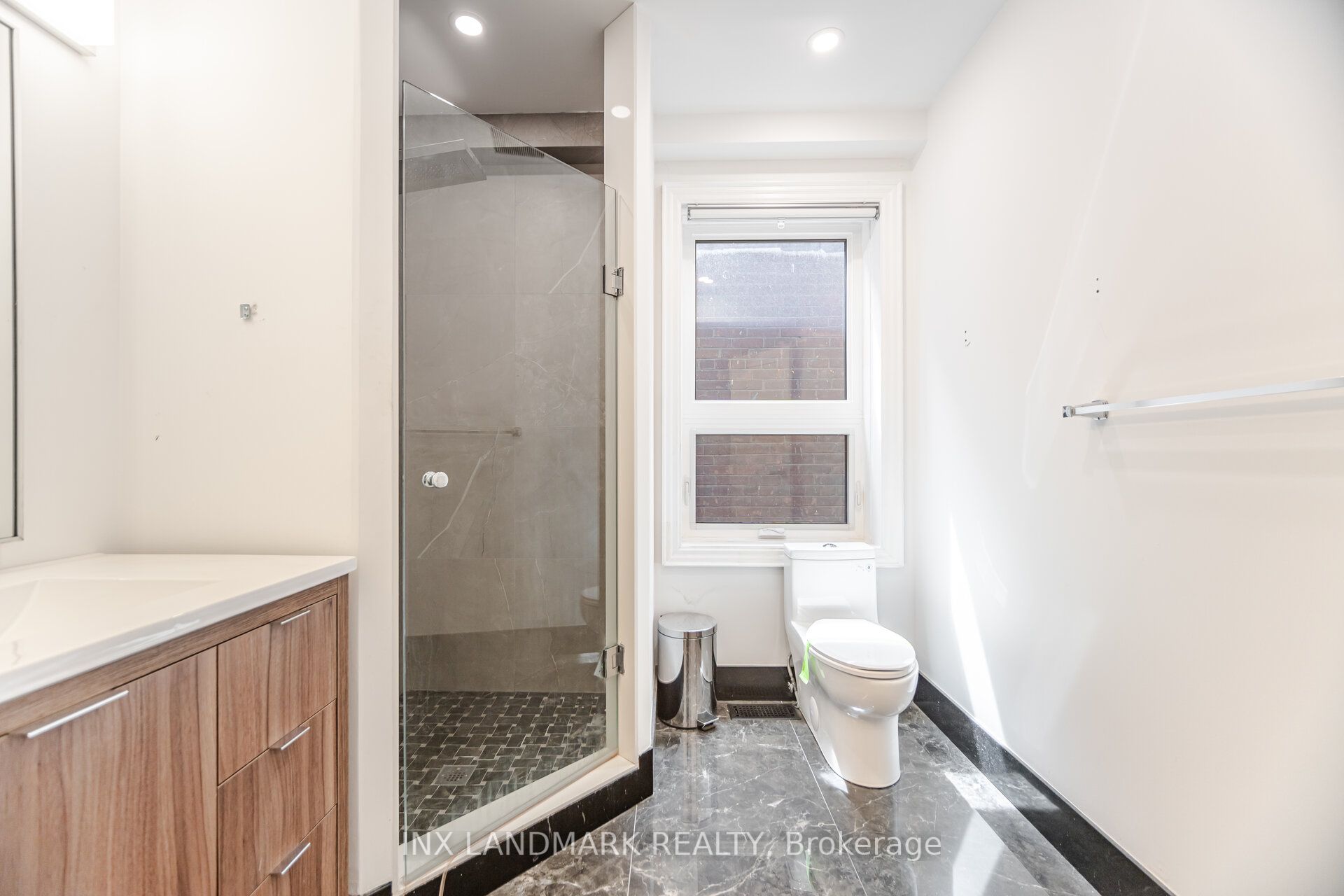 629 Shaw Street Property Photo 28