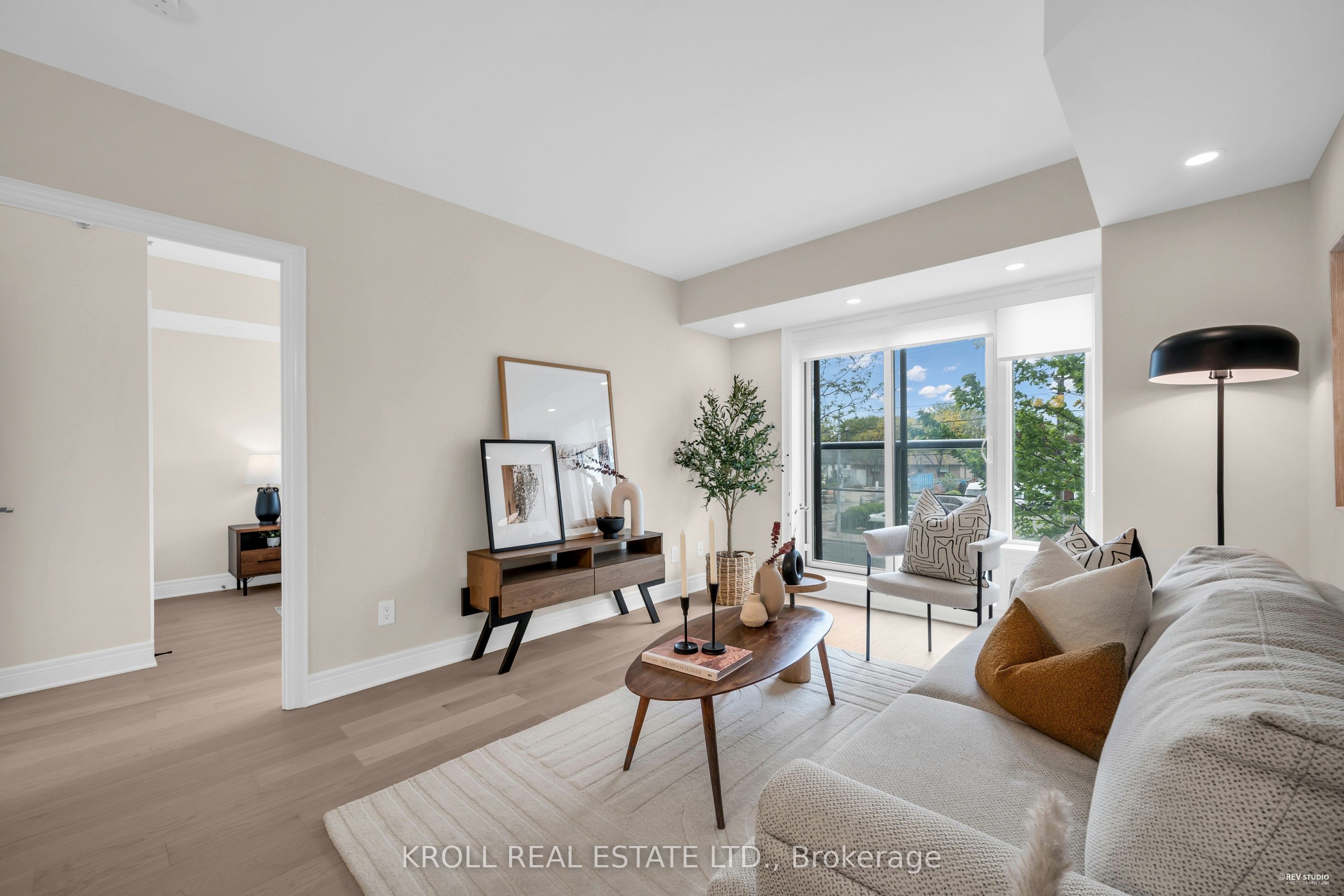 #229 - 701 Sheppard Avenue Property Photo 2