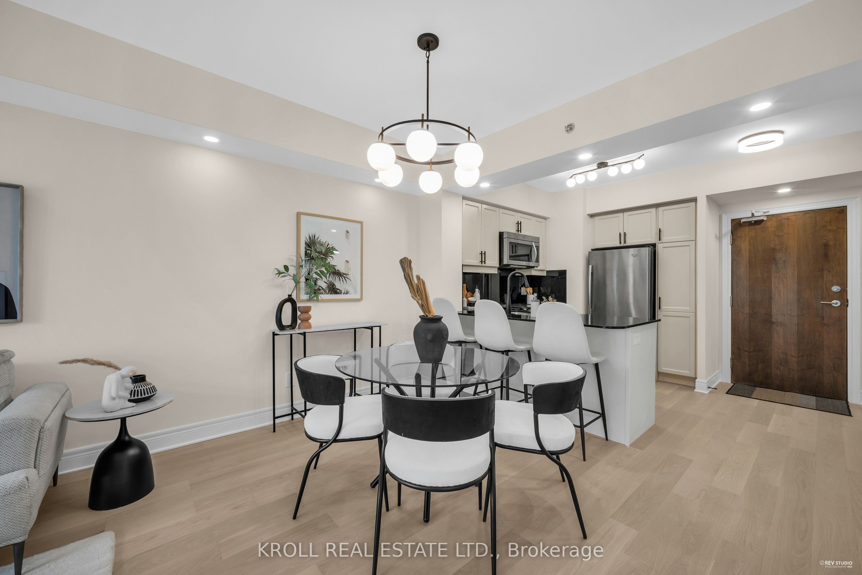#229 - 701 Sheppard Avenue Property Photo 11