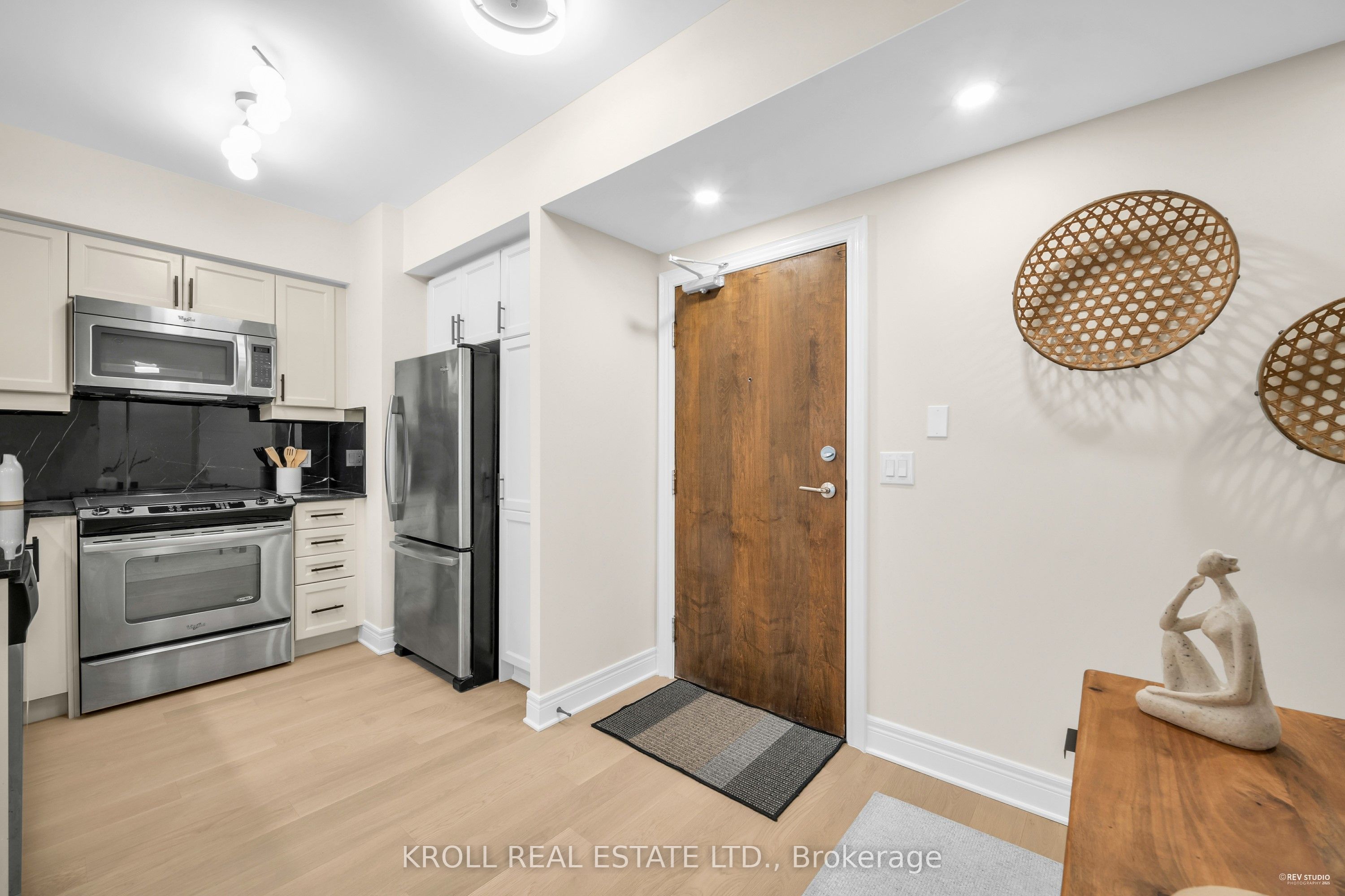 #229 - 701 Sheppard Avenue Property Photo 17