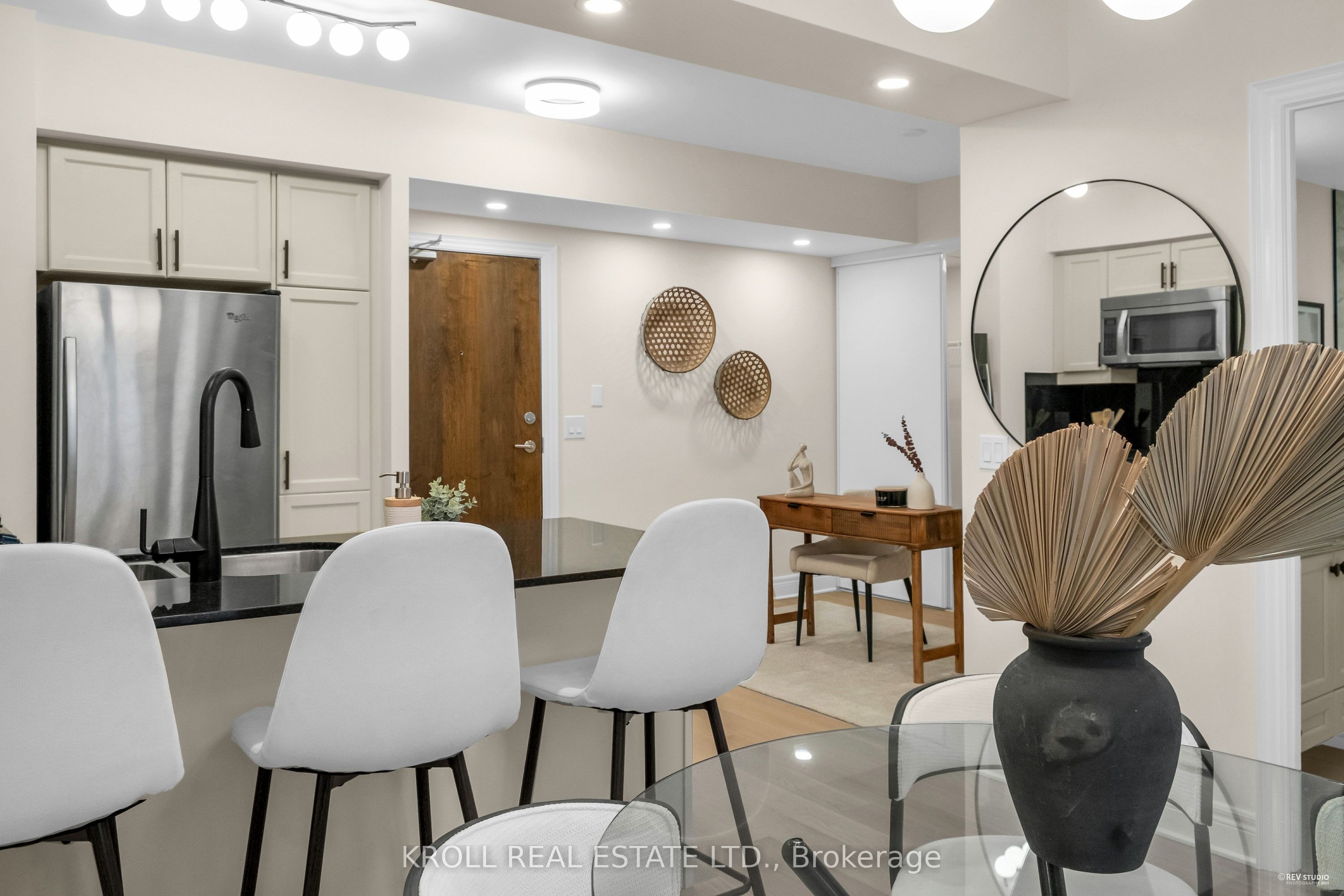 #229 - 701 Sheppard Avenue Property Photo 18