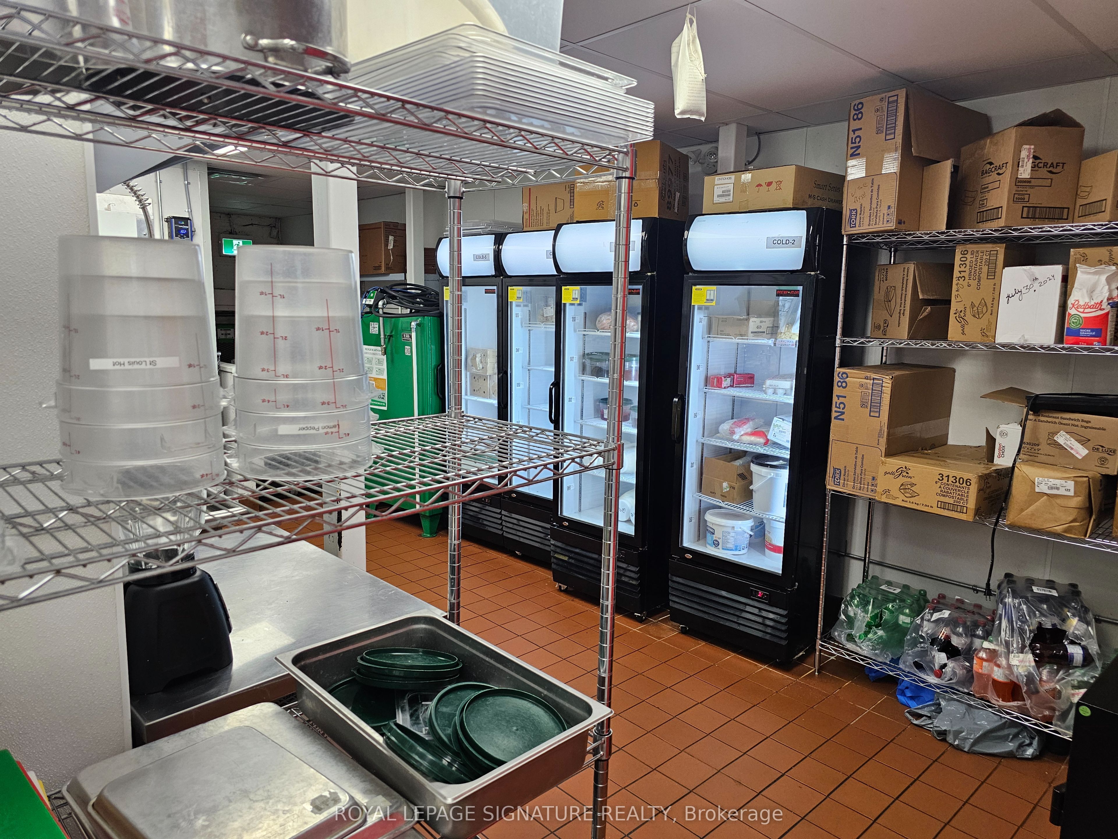 1154 St Clair Avenue Property Photo 18