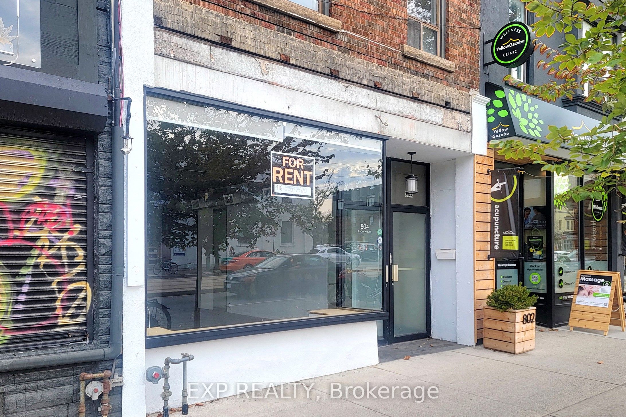 #main - 804 St Clair Avenue Property Photo 1