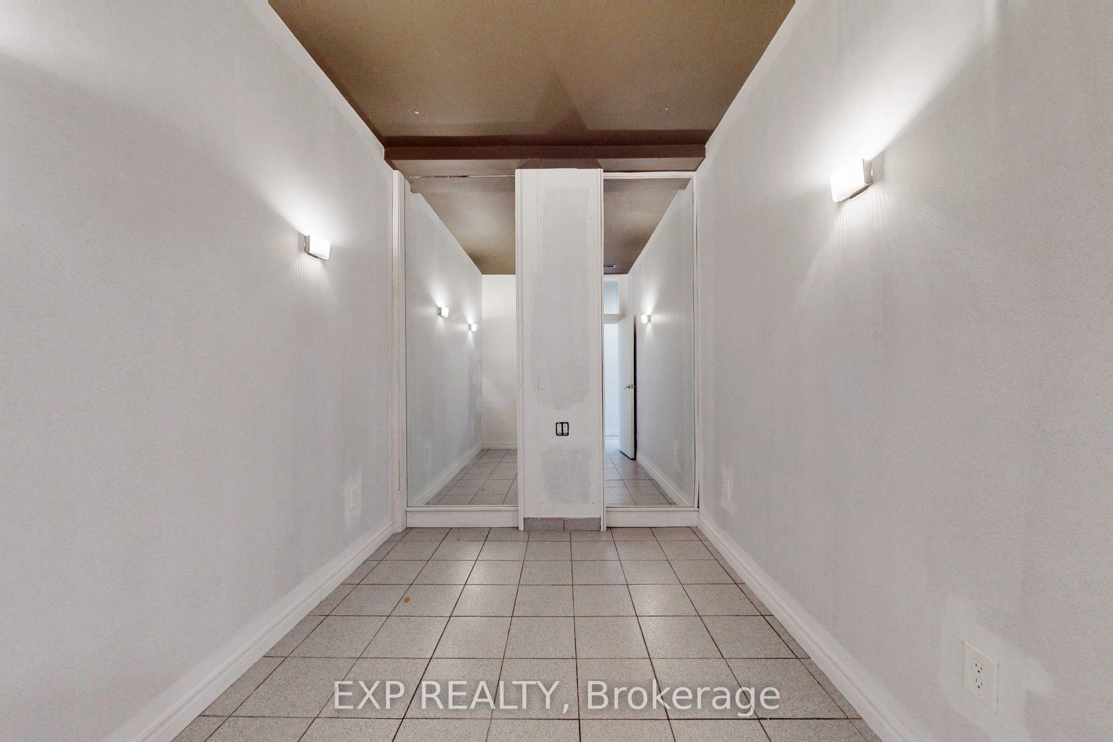 #main - 804 St Clair Avenue Property Photo 21