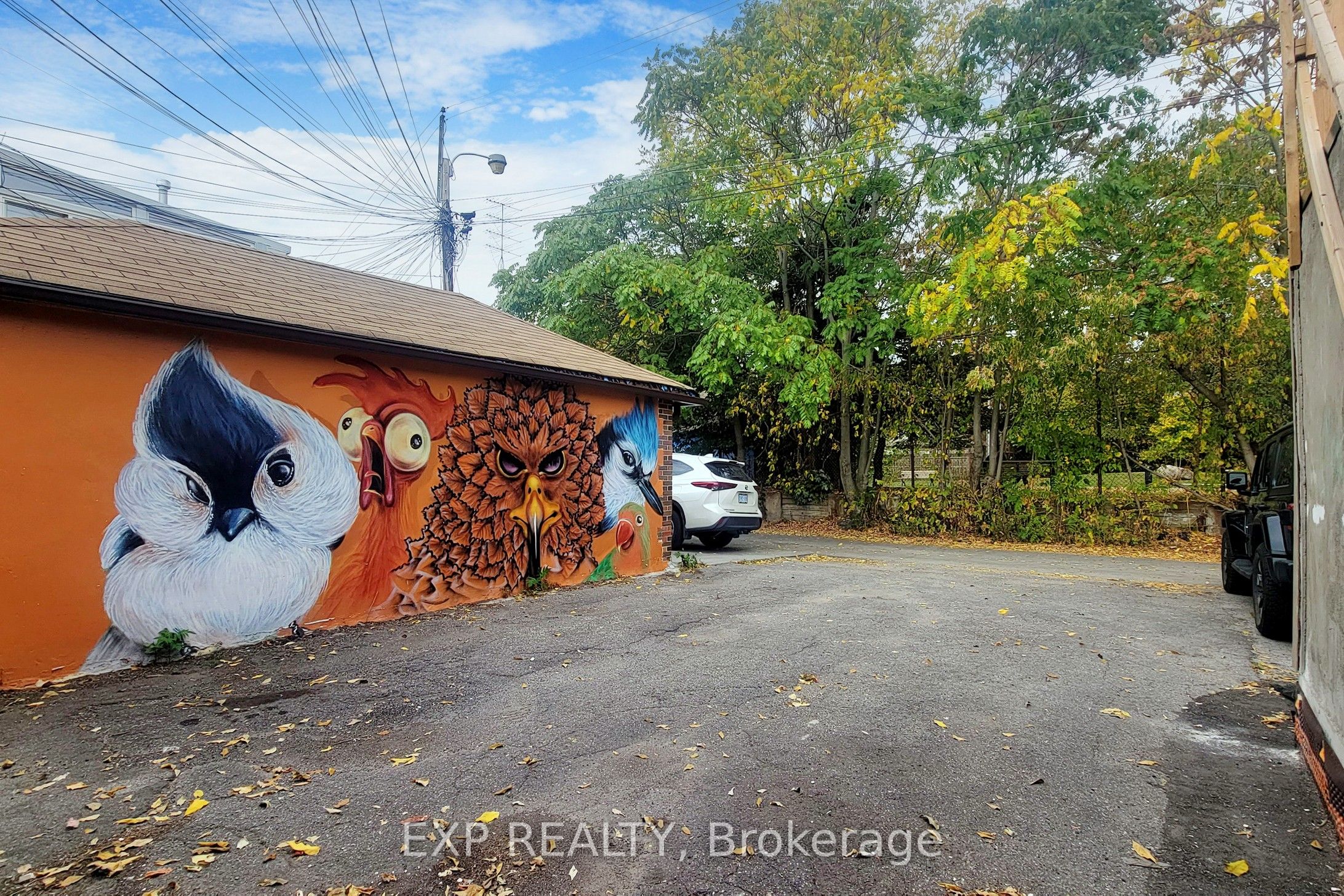 #main - 804 St Clair Avenue Property Photo 25