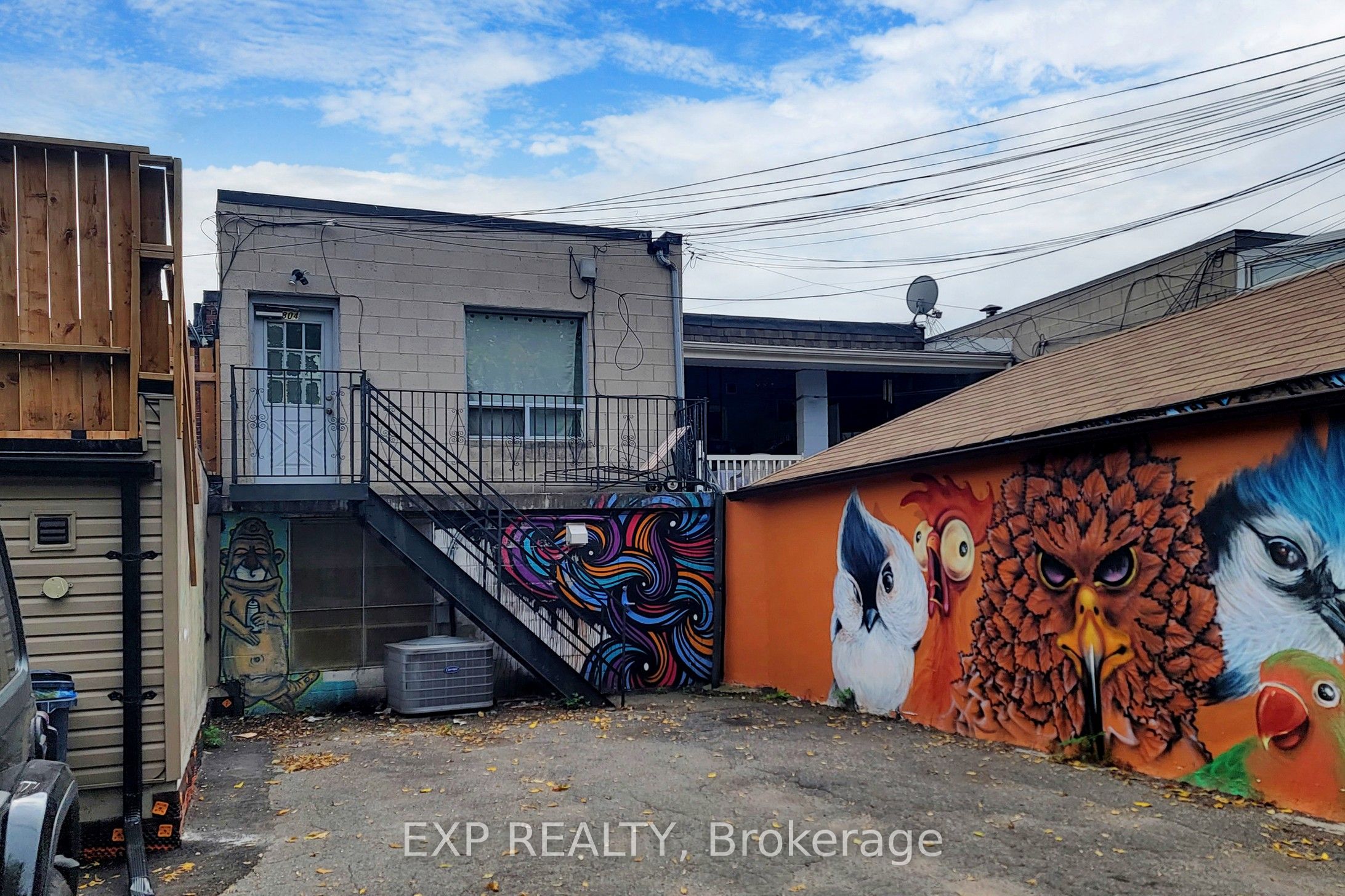#main - 804 St Clair Avenue Property Photo 26