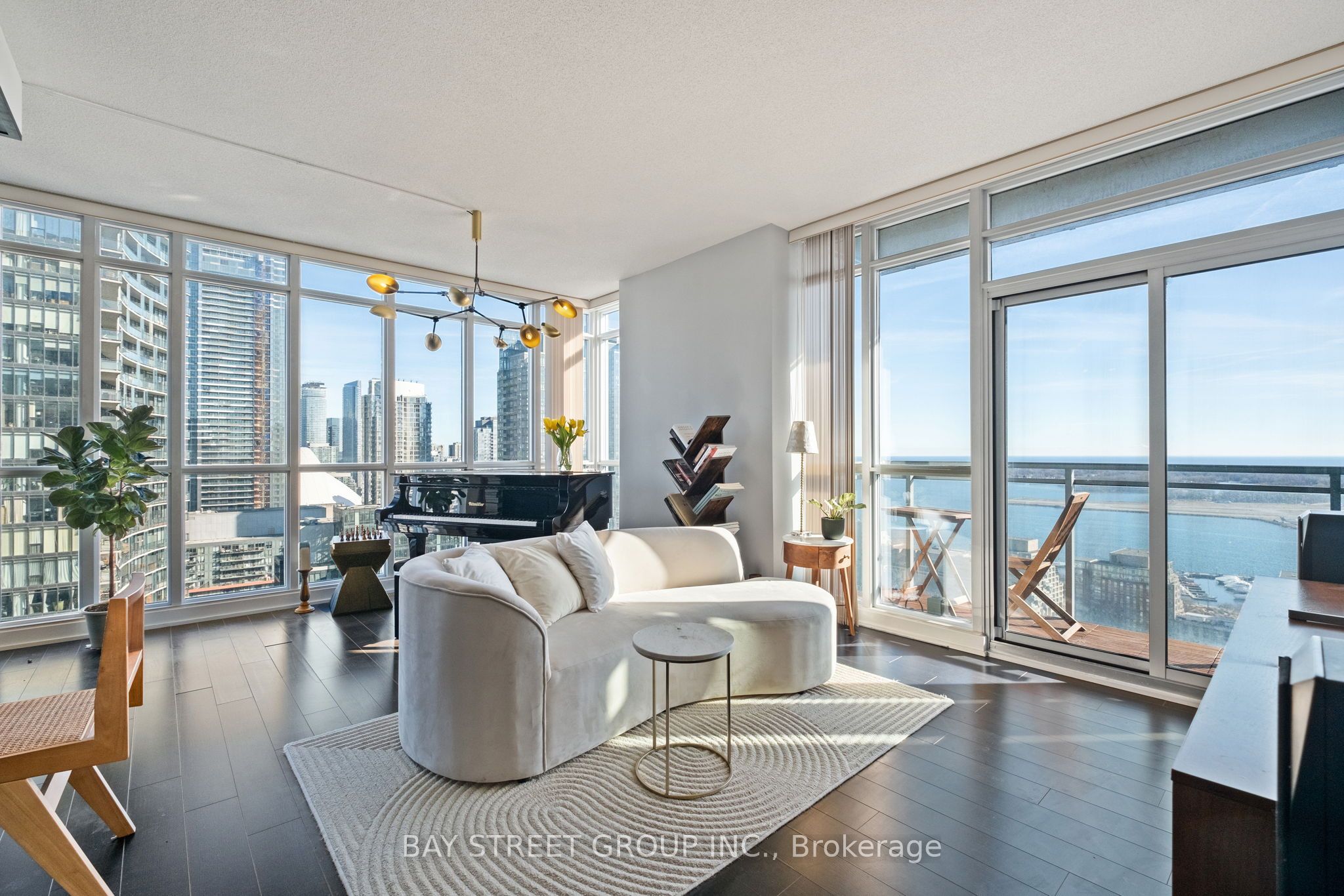 #3206 - 15 Iceboat Terrace Property Photo 1
