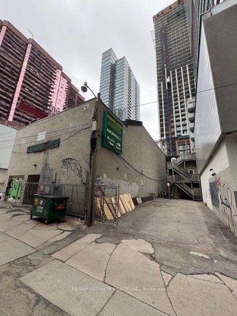 381-383 King Street Property Photo 4