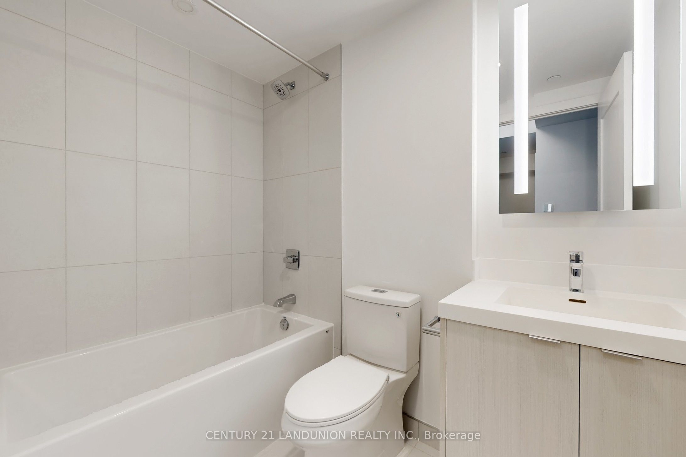 30 Inn On The Park Drive 302 Property Photo 25