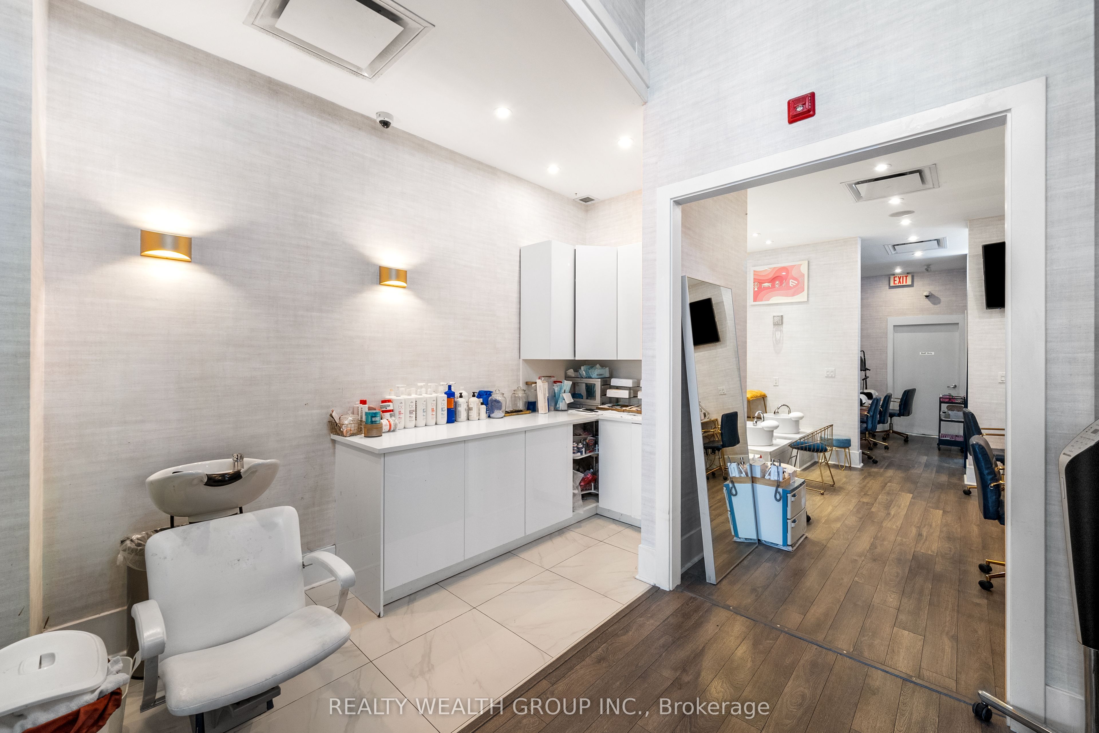 #3 - 1310 Don Mills Road Property Photo 11