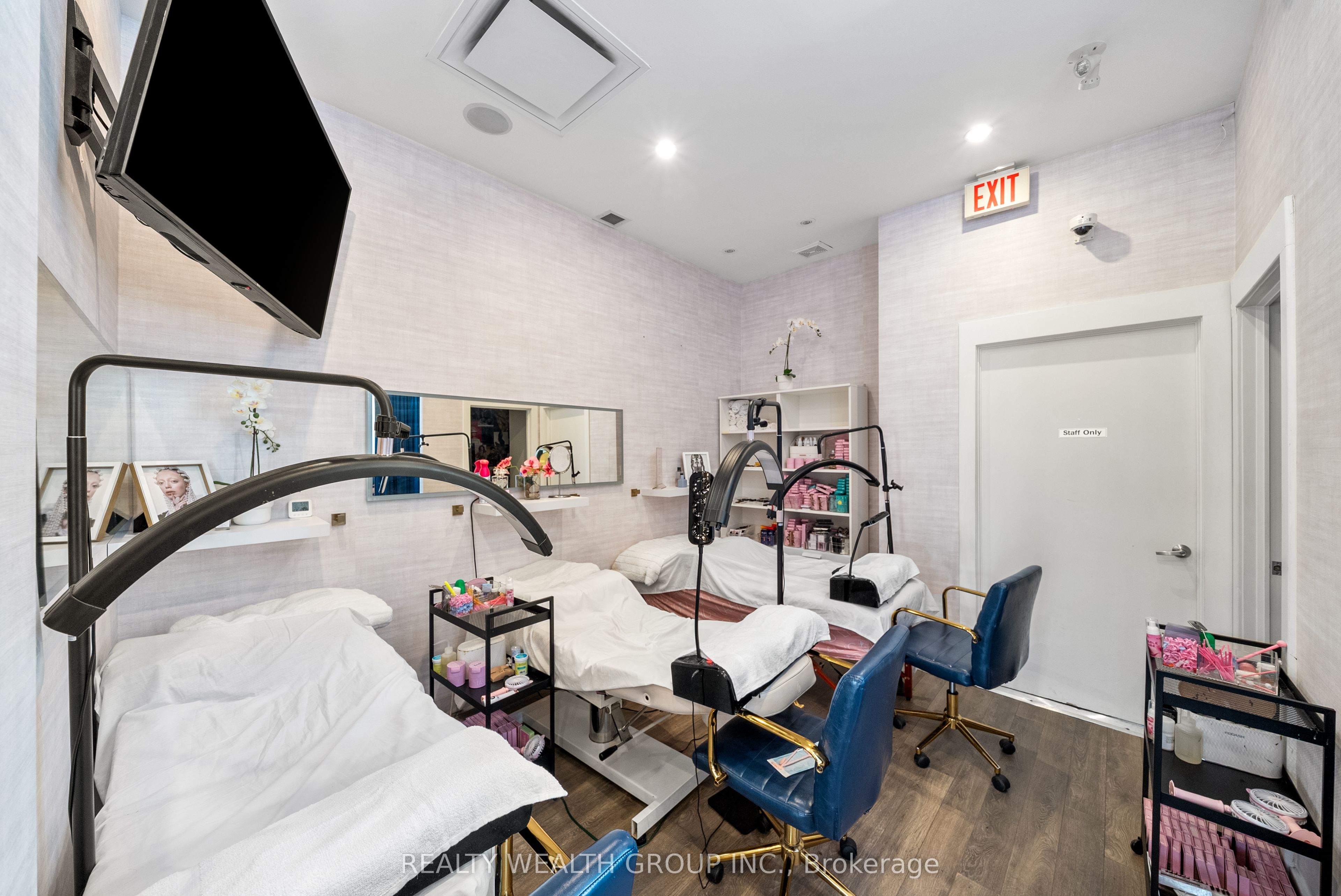 #3 - 1310 Don Mills Road Property Photo 16