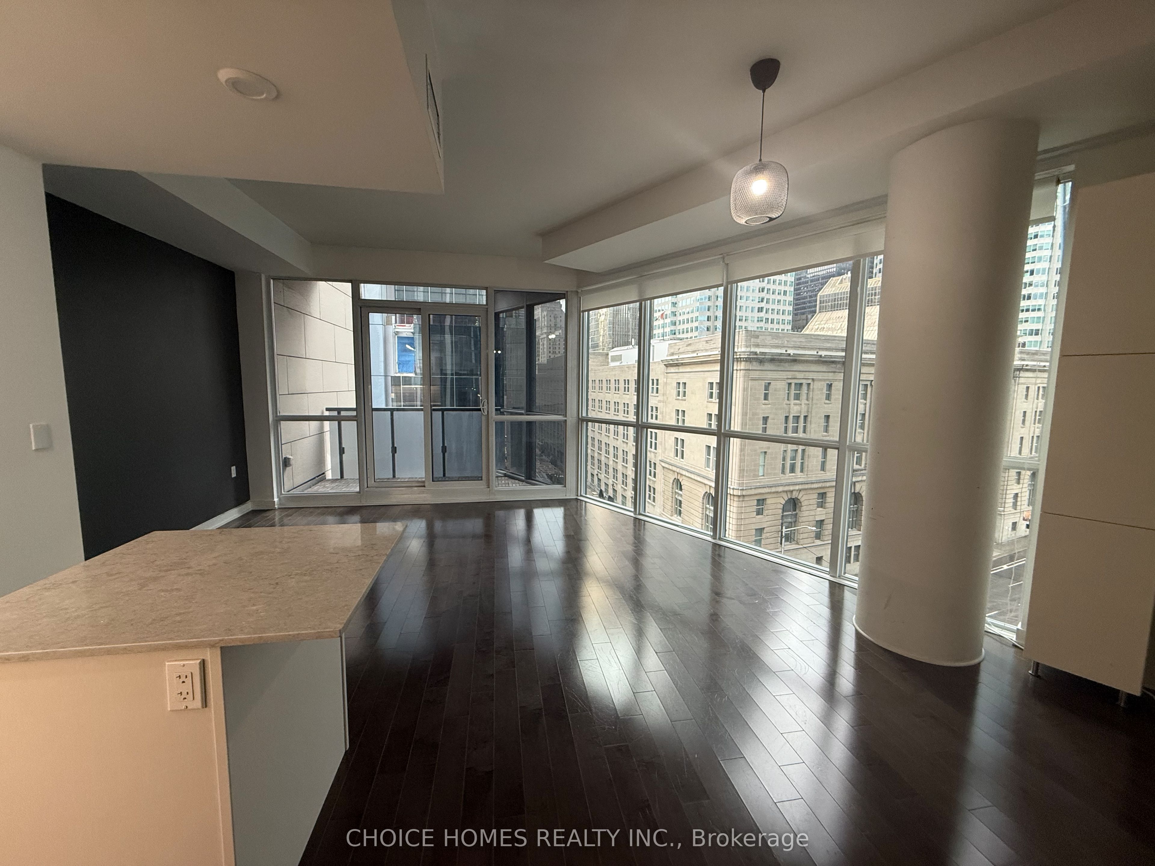 1 The Esplanade N/a 702 Property Photo 2