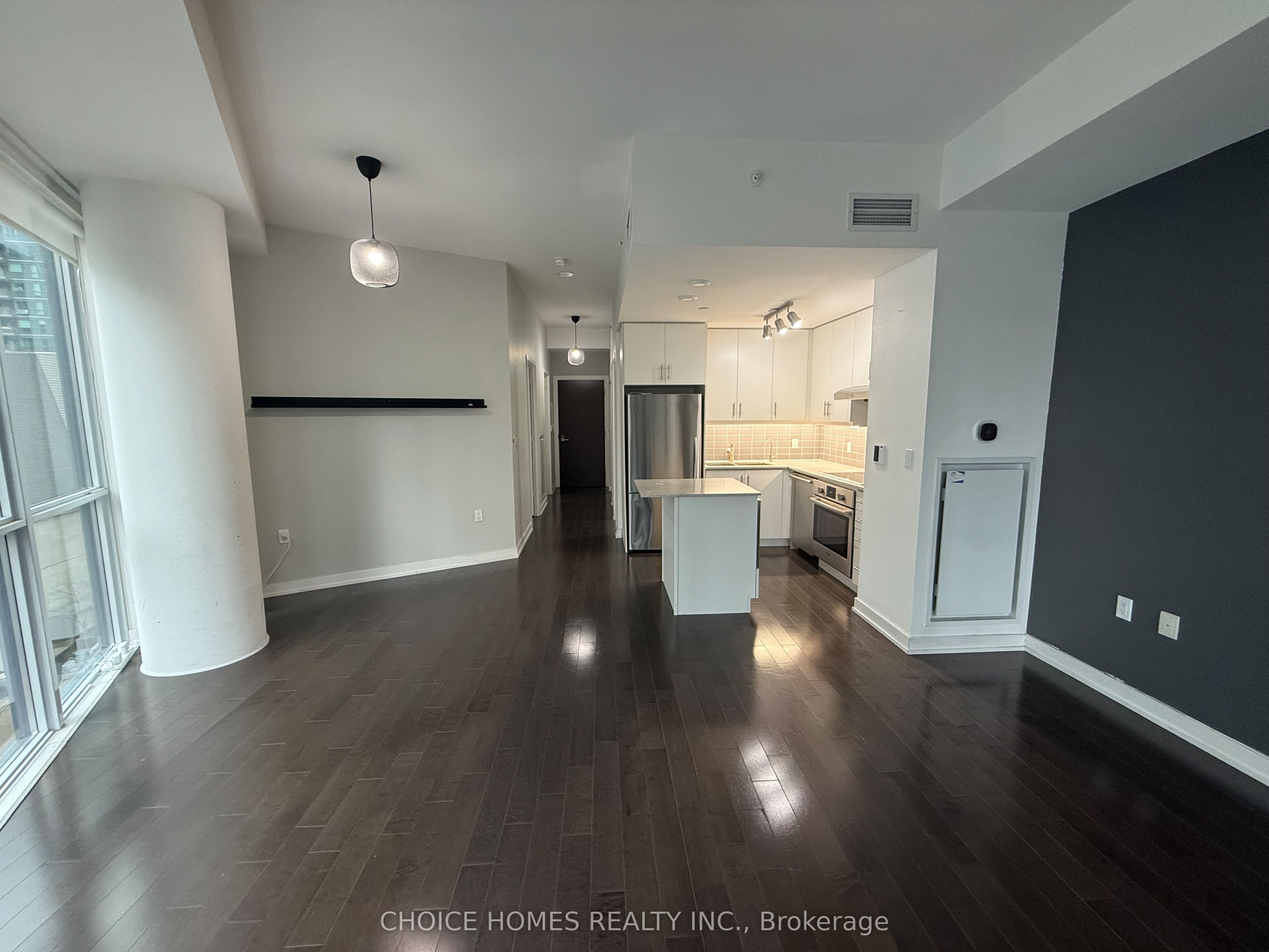 1 The Esplanade N/a 702 Property Photo 3