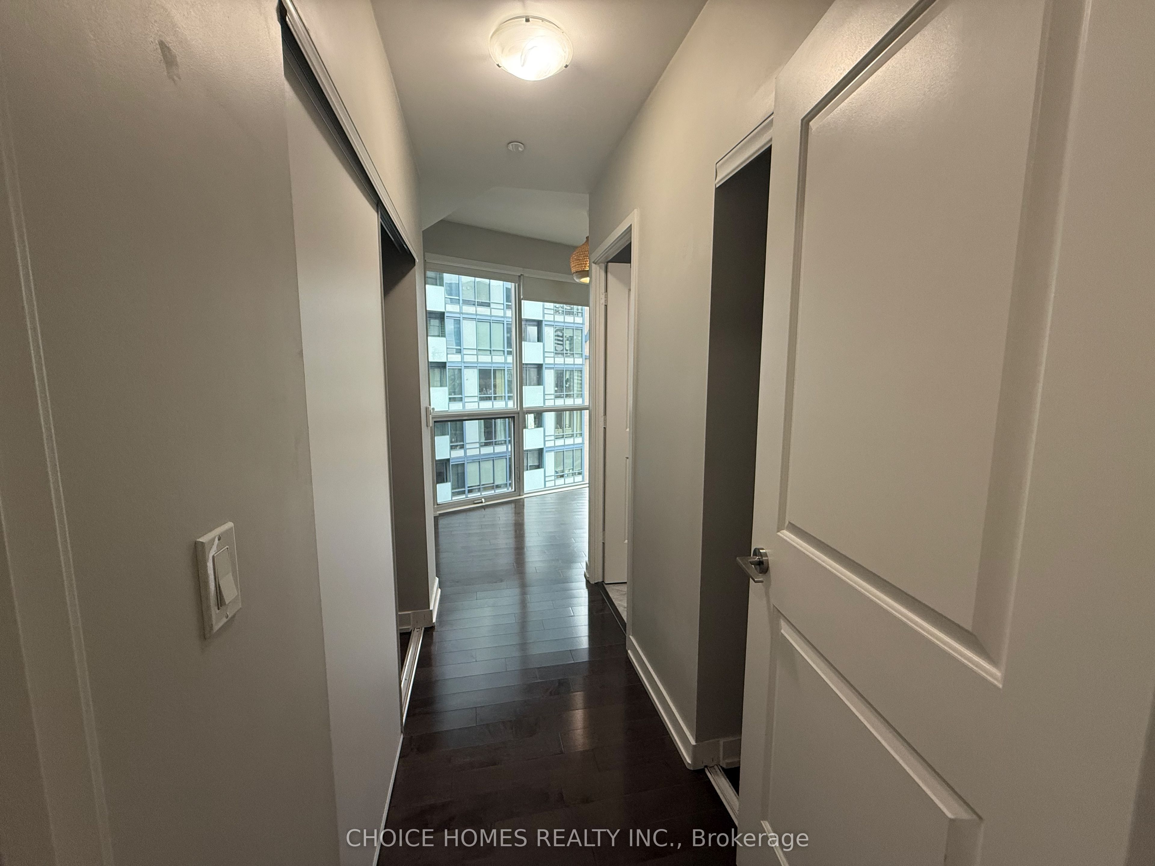 1 The Esplanade N/a 702 Property Photo 7
