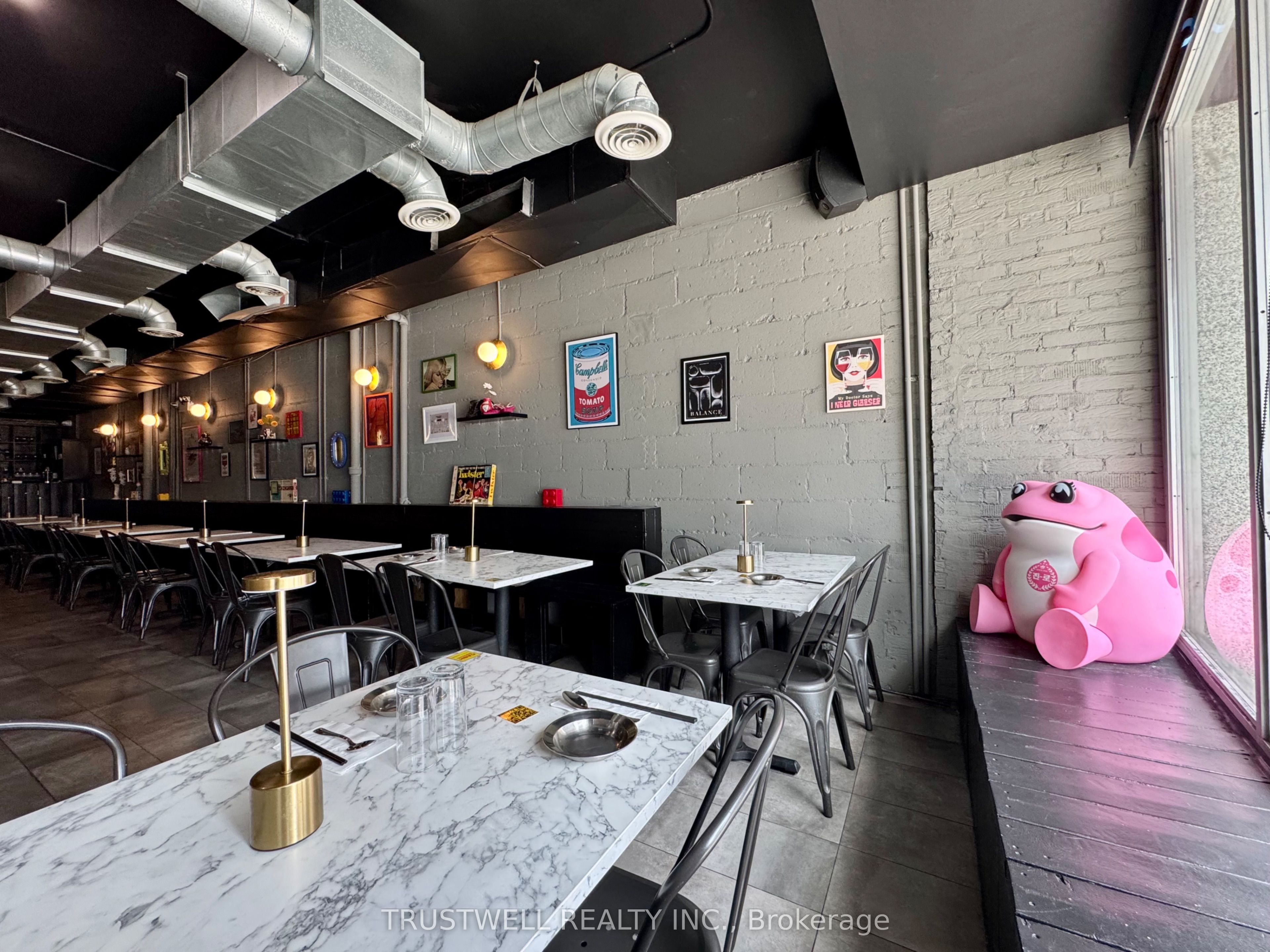 4852 Yonge Street Property Photo 7