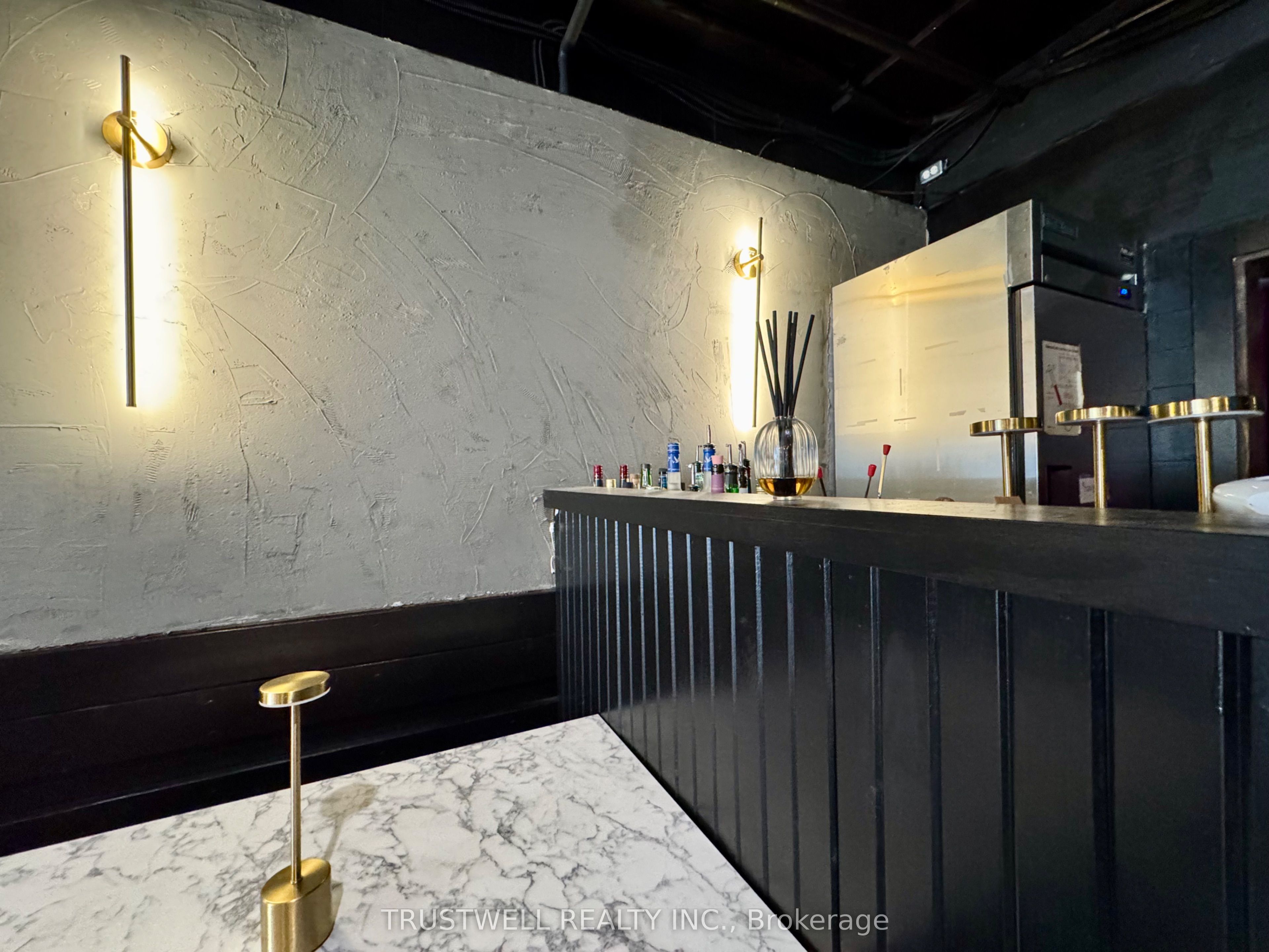 4852 Yonge Street Property Photo 10