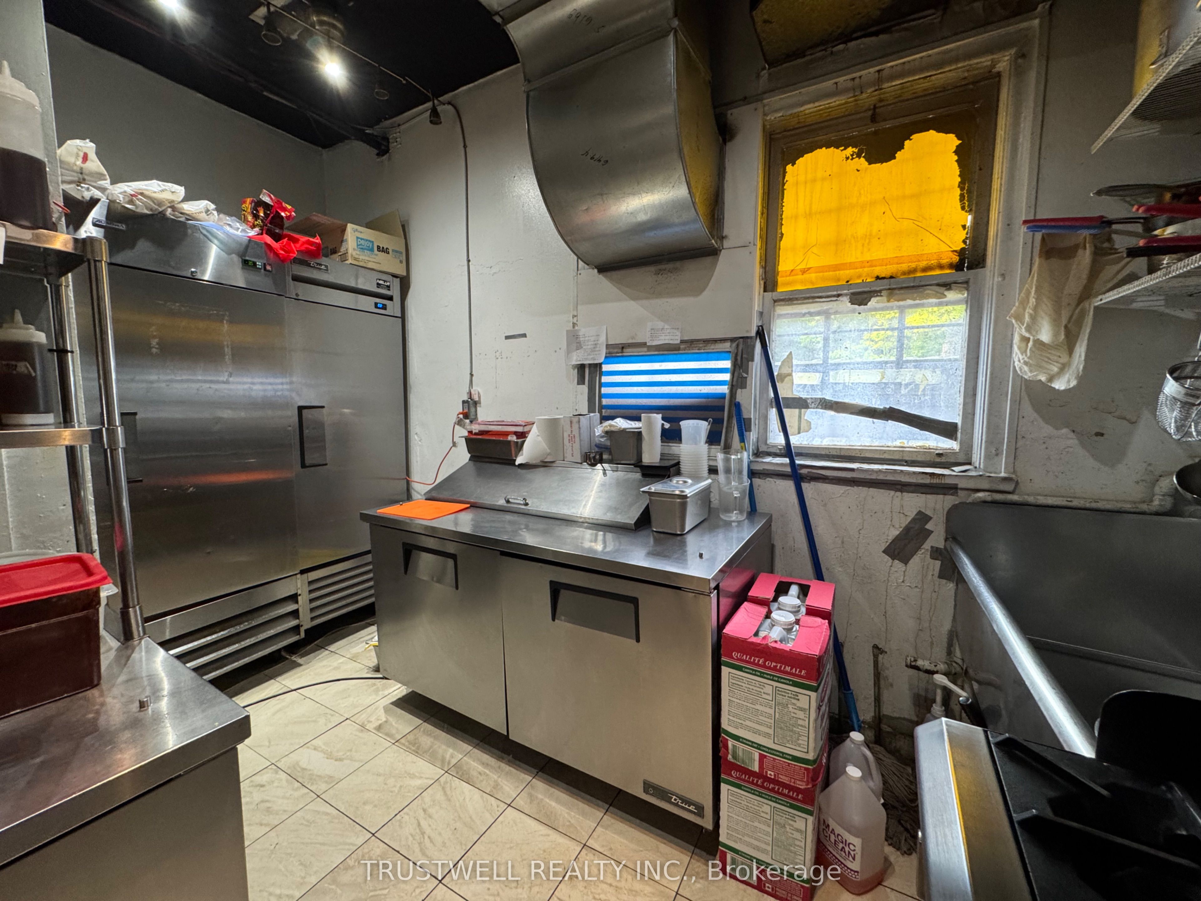 4852 Yonge Street Property Photo 18
