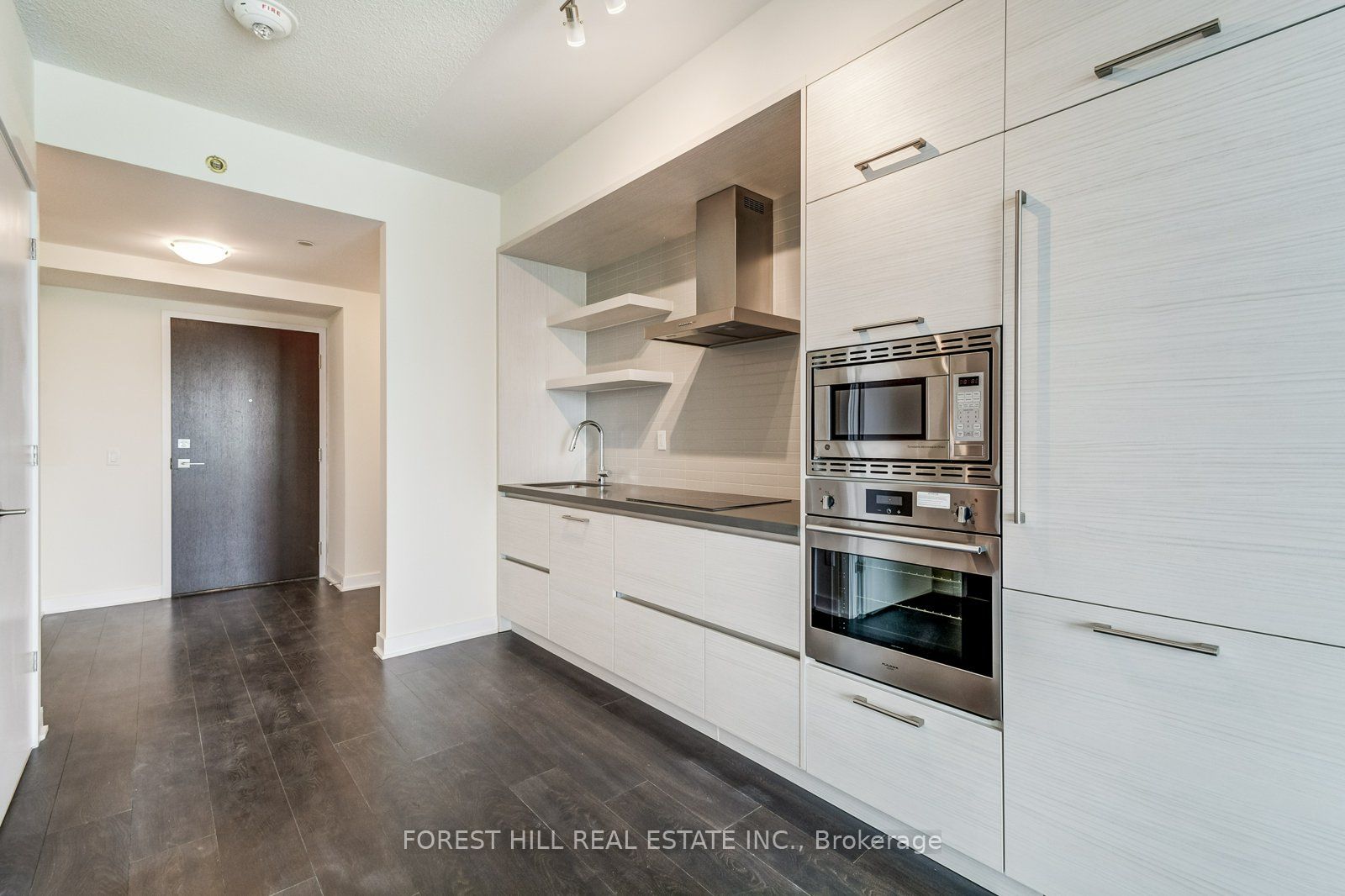 2221 Yonge Street 5210 Property Photo 10