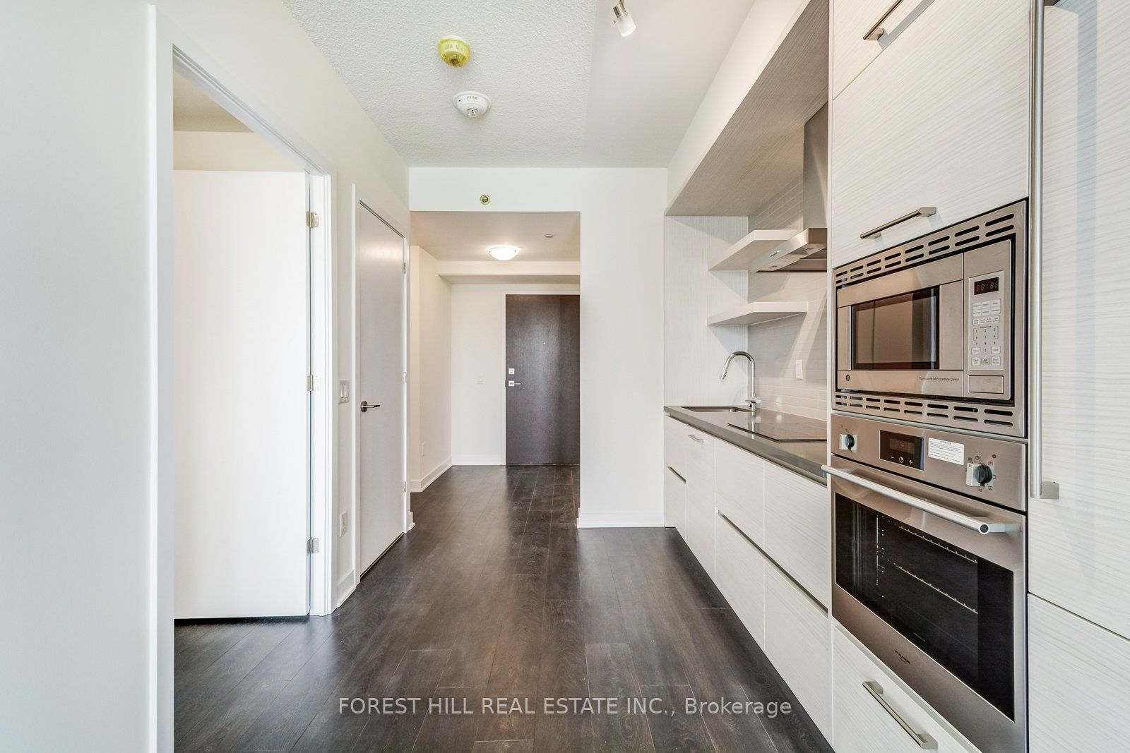 2221 Yonge Street 5210 Property Photo 11