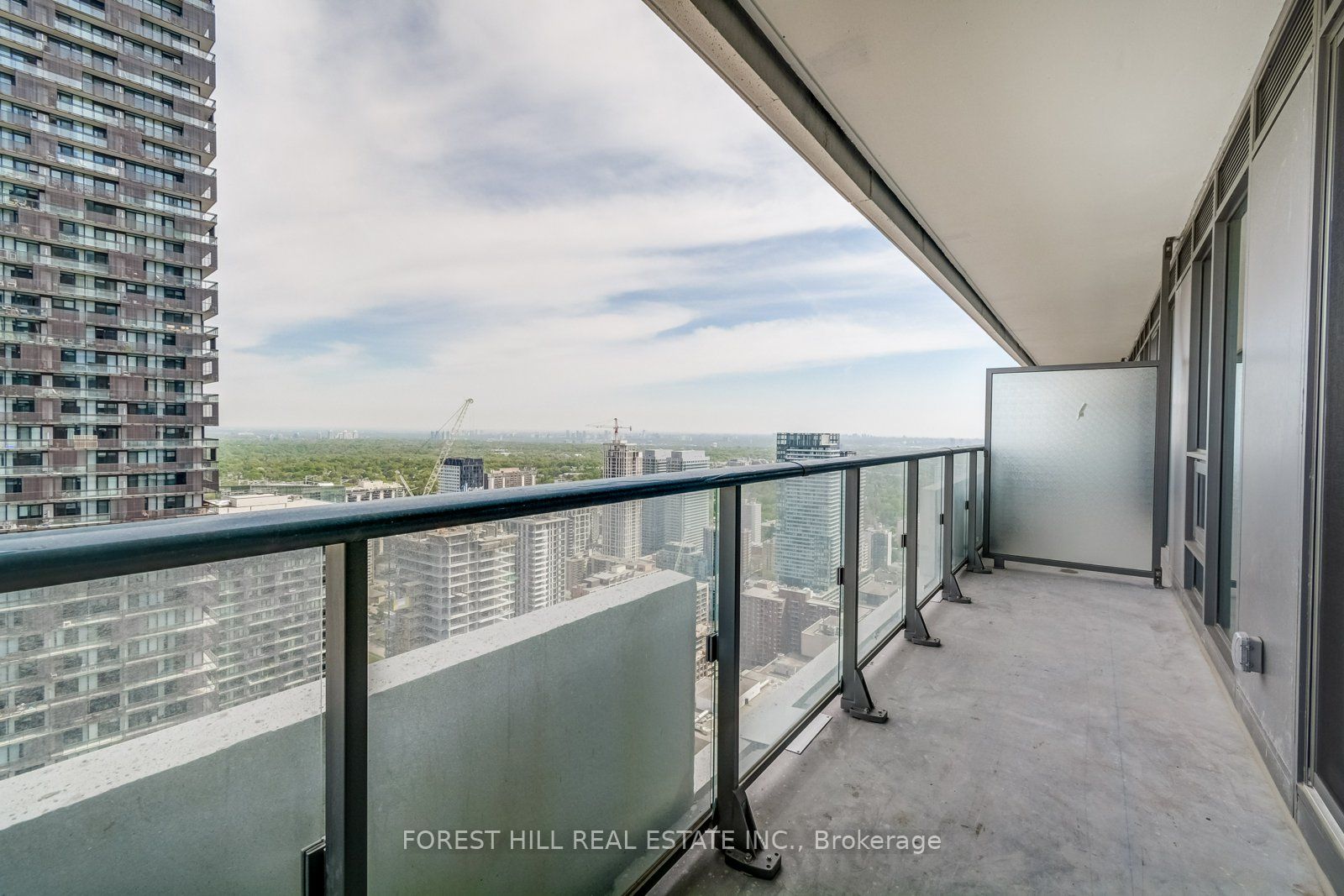 2221 Yonge Street 5210 Property Photo 24