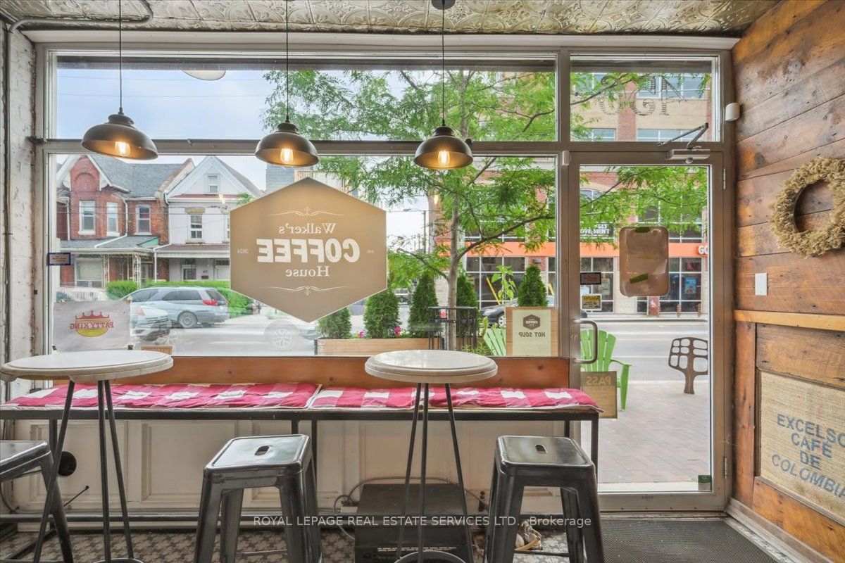 456 Ossington Avenue Property Photo 11