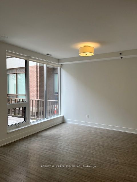 #th15 - 310 Tweedsmuir Avenue Property Photo 12