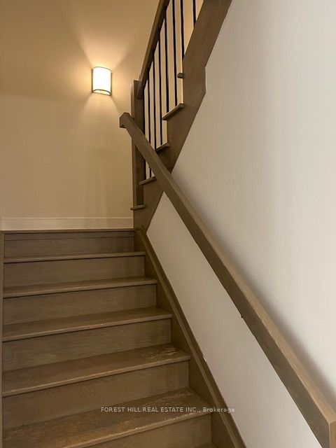 #th15 - 310 Tweedsmuir Avenue Property Photo 15