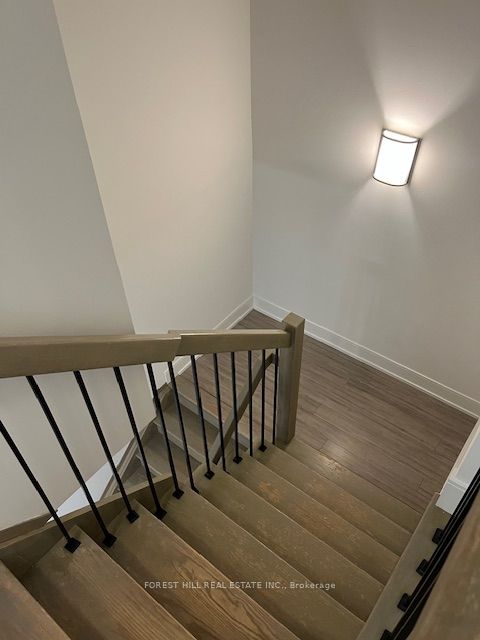 #th15 - 310 Tweedsmuir Avenue Property Photo 16