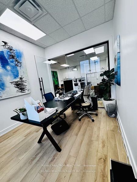 #204 - 595 Sheppard Avenue Property Photo 10