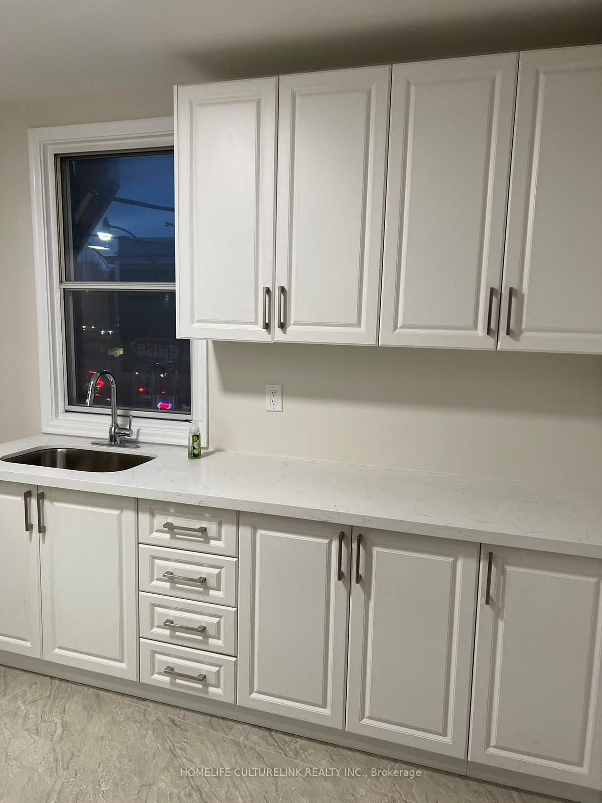 3445 Yonge Street 2/f Property Photo 12