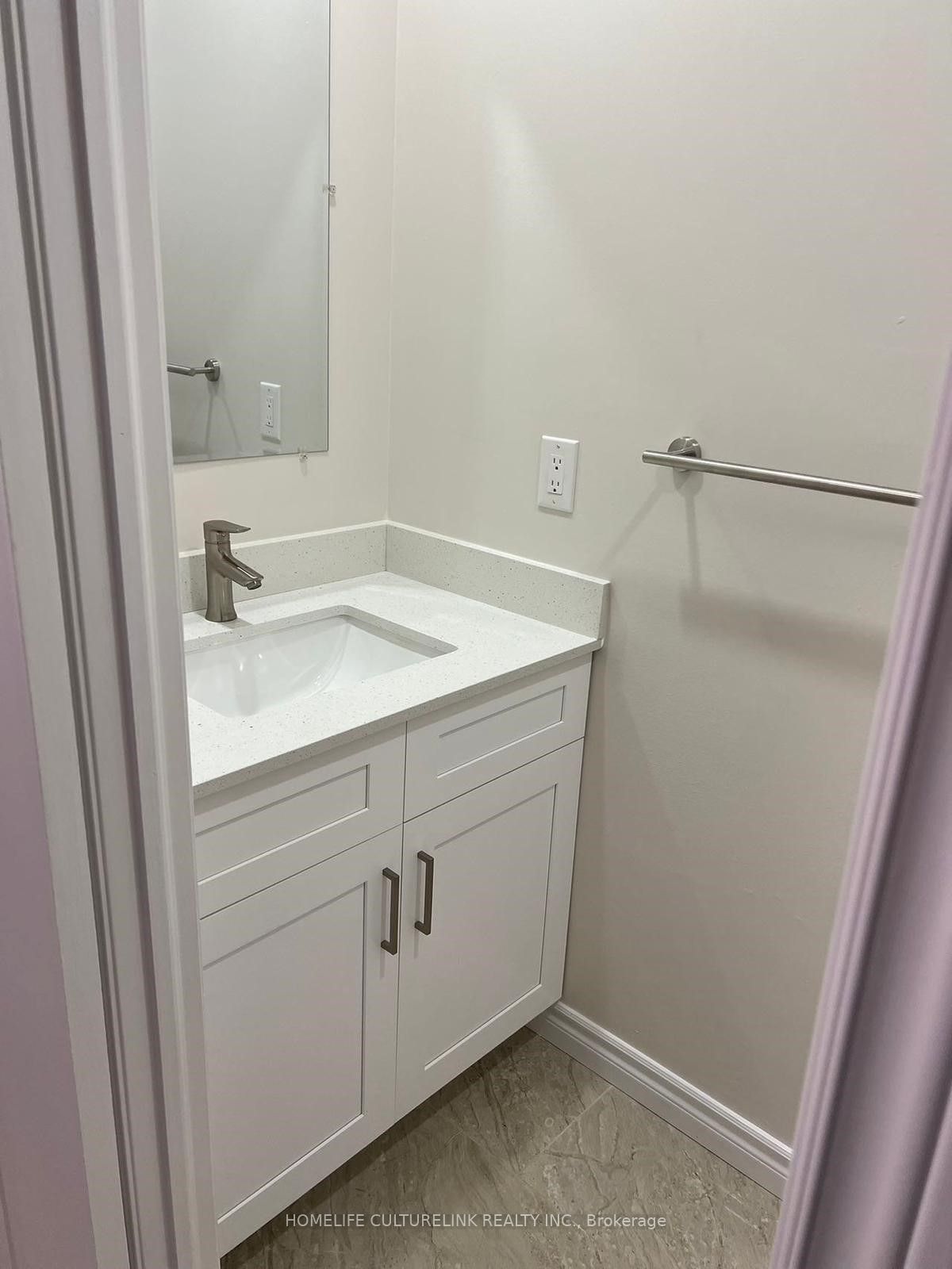 3445 Yonge Street 2/f Property Photo 13