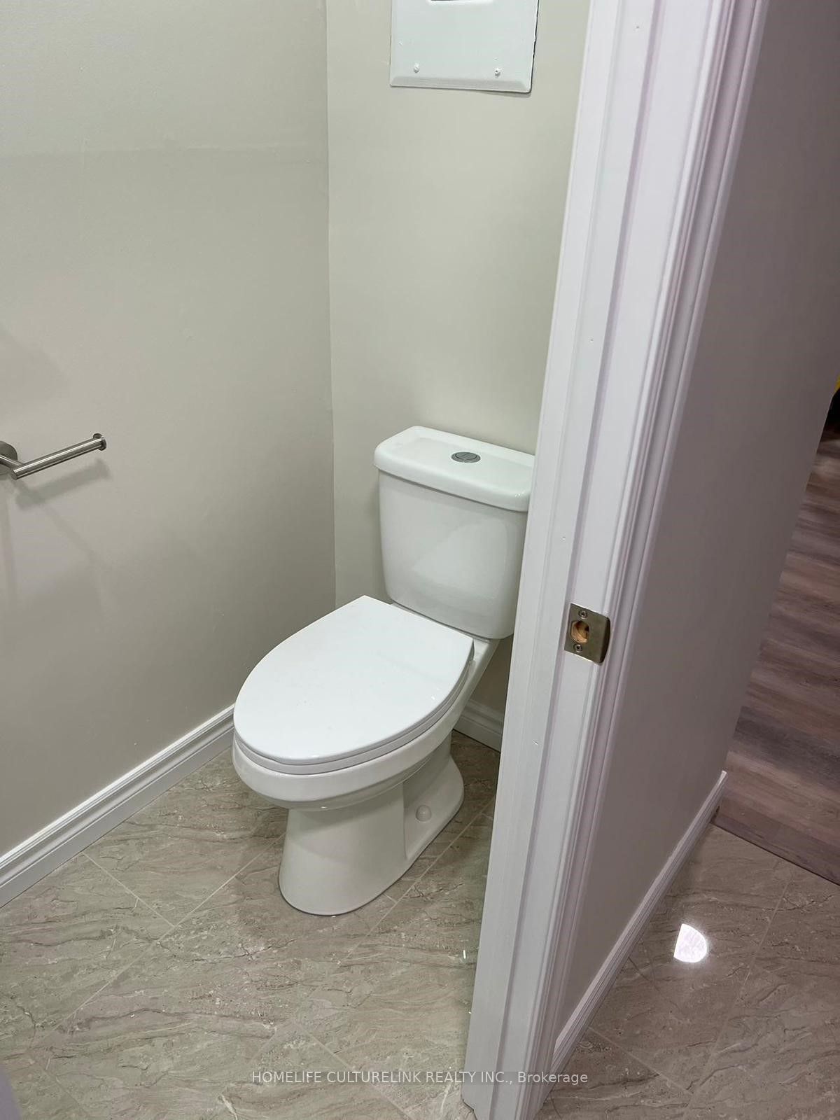 3445 Yonge Street 2/f Property Photo 15