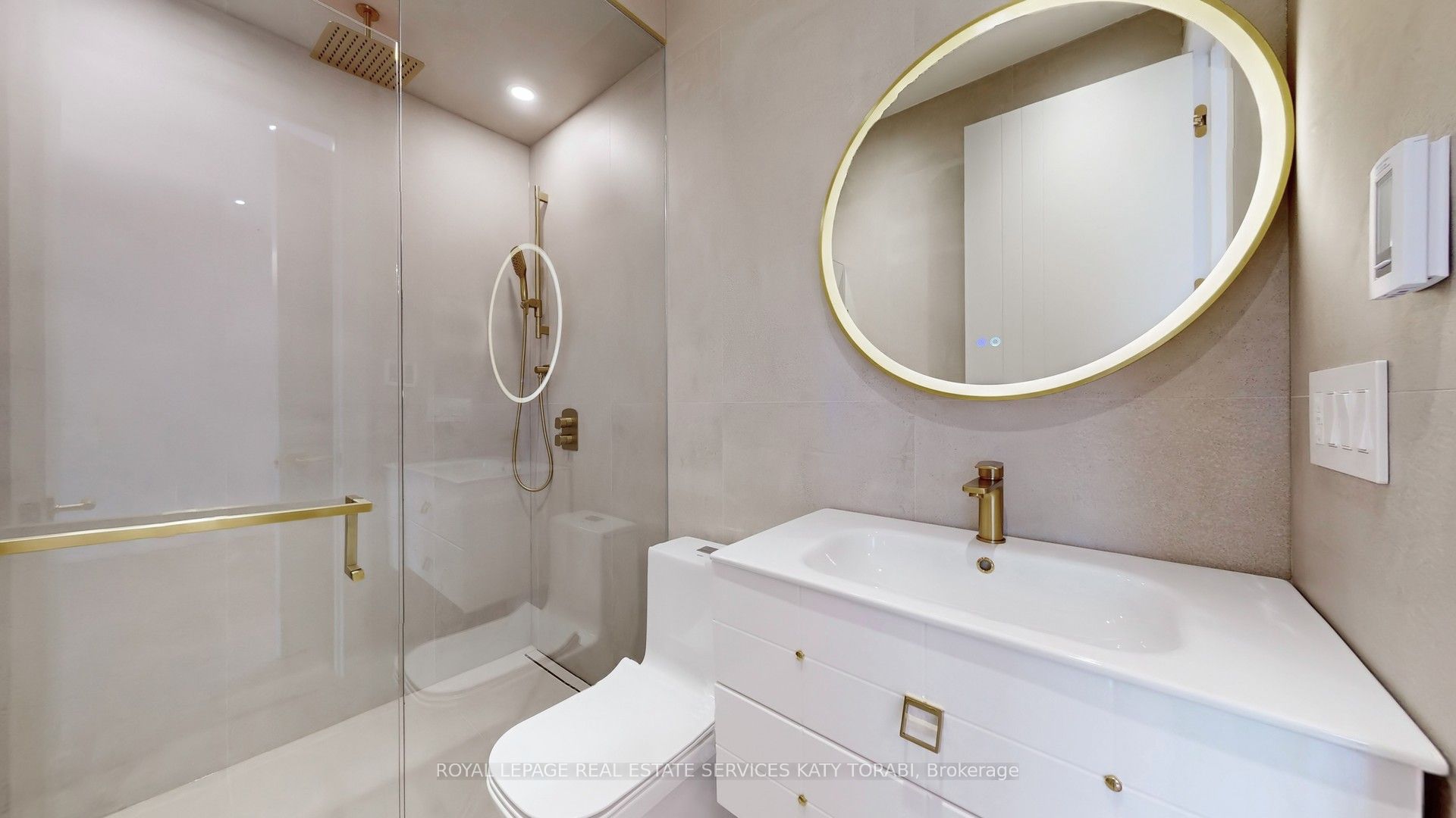 49 Abitibi Avenue Property Photo 32