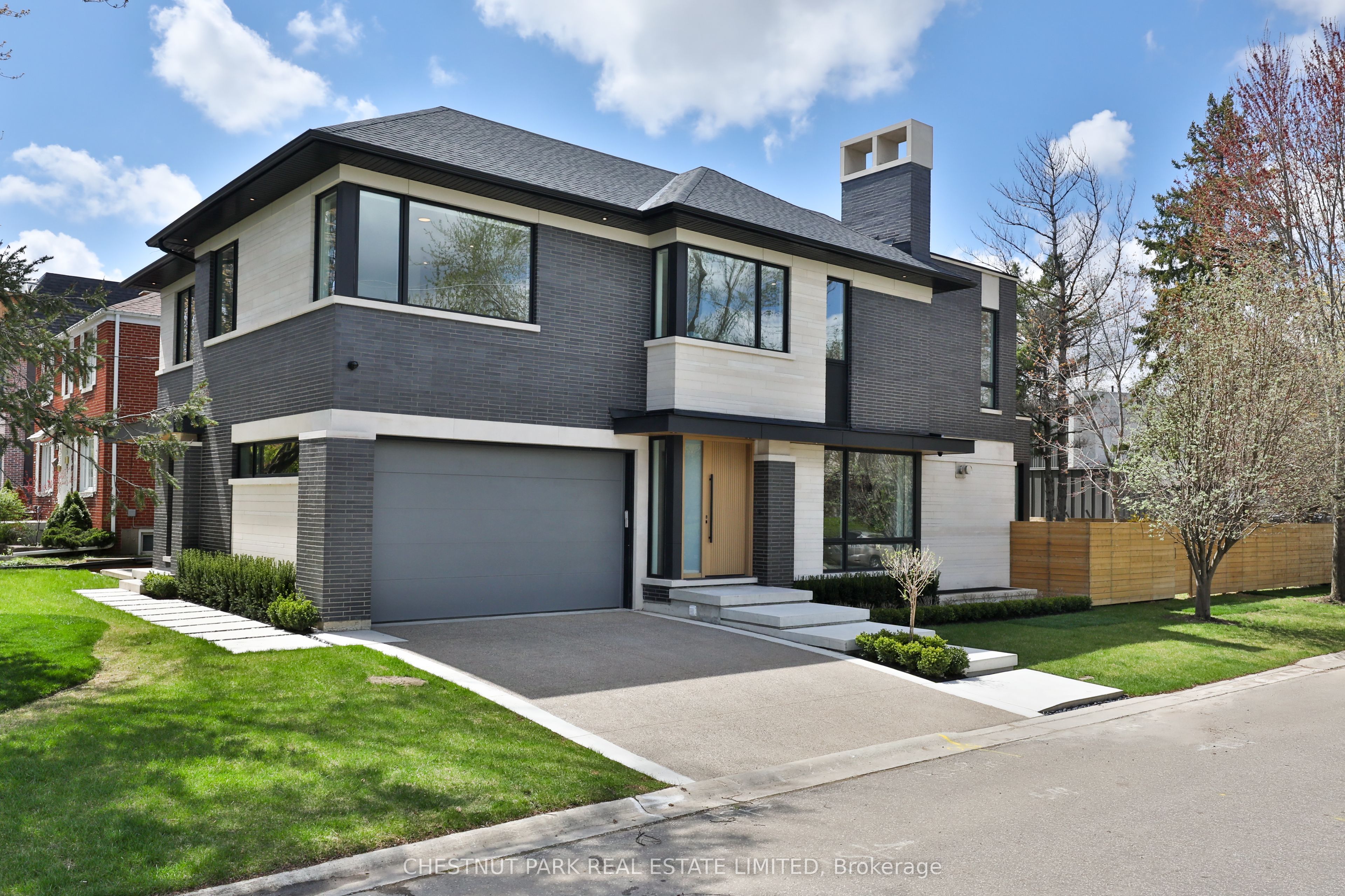 2 Marchwood Drive Property Photo 1