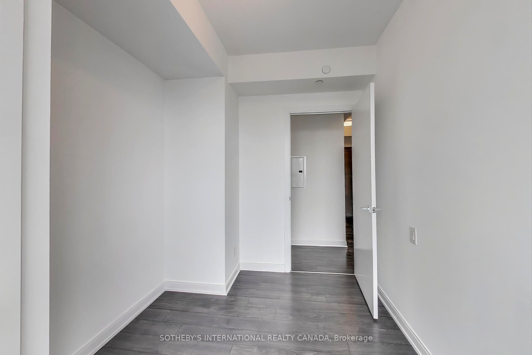 42 Charles Street E 4206 Property Photo 11