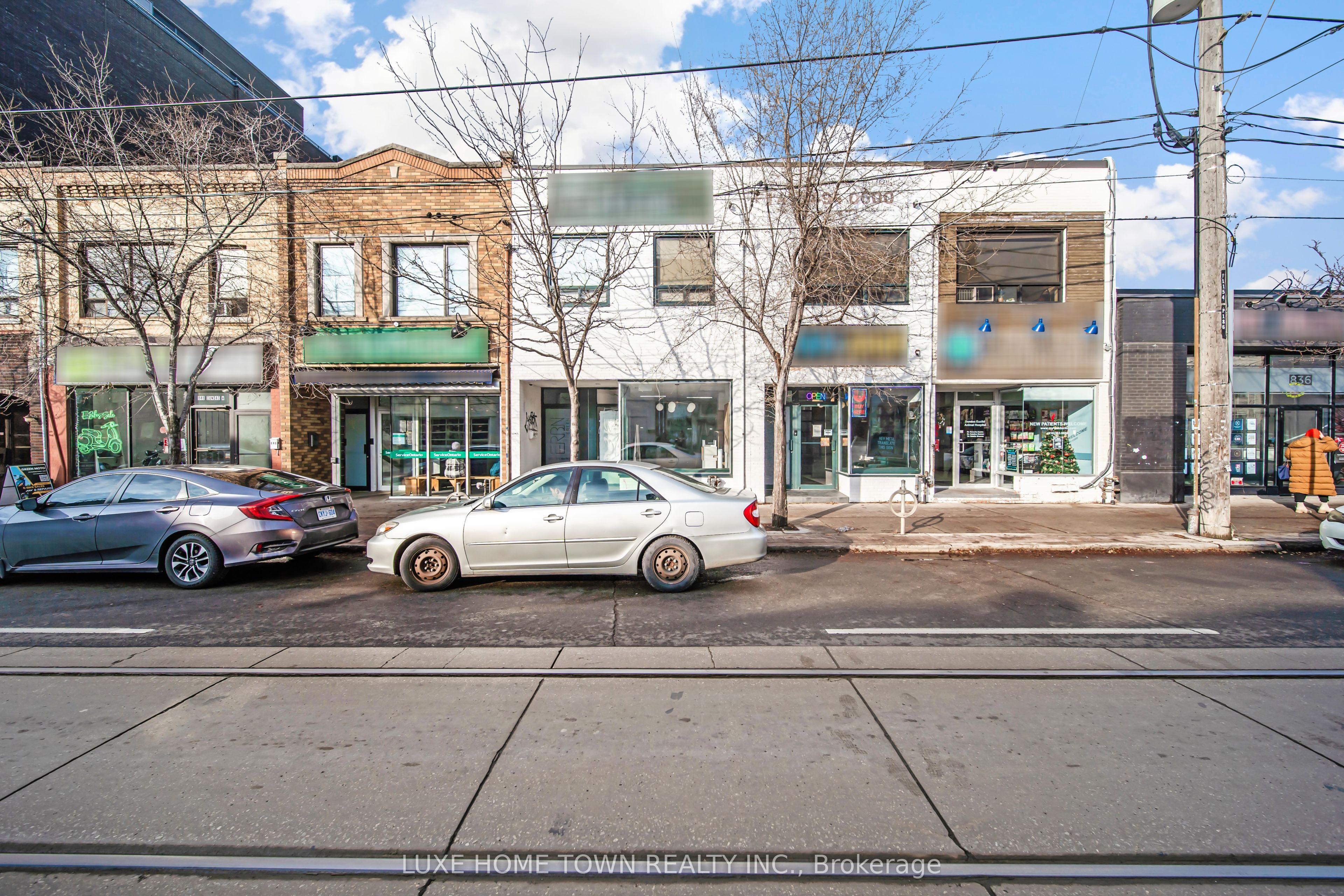 842 Dundas Street Property Photo 48