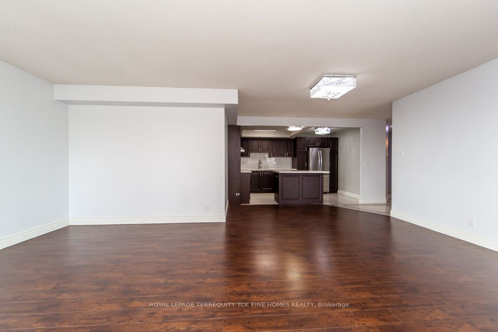 215 Wynford Drive 1905 Property Photo 14