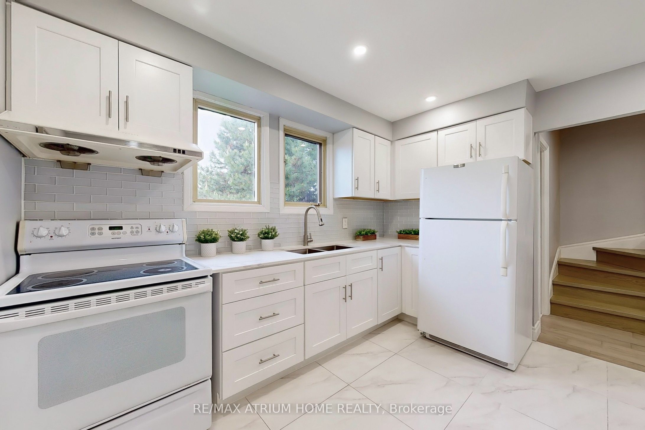 10 Townsend Road Property Photo 10