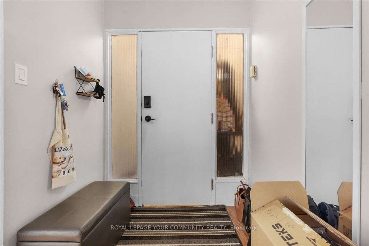 676 Bloor Street Property Photo 16