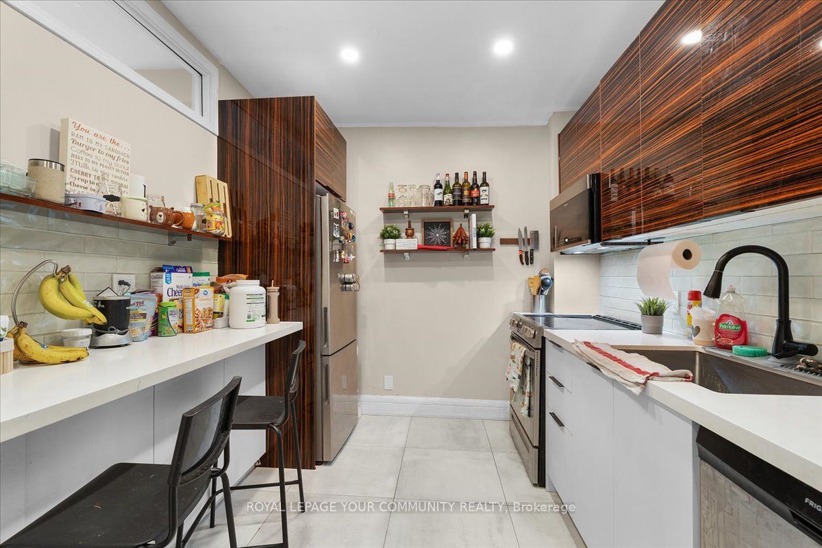 676 Bloor Street Property Photo 20