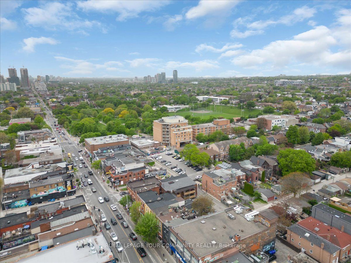 676 Bloor Street Property Photo 41